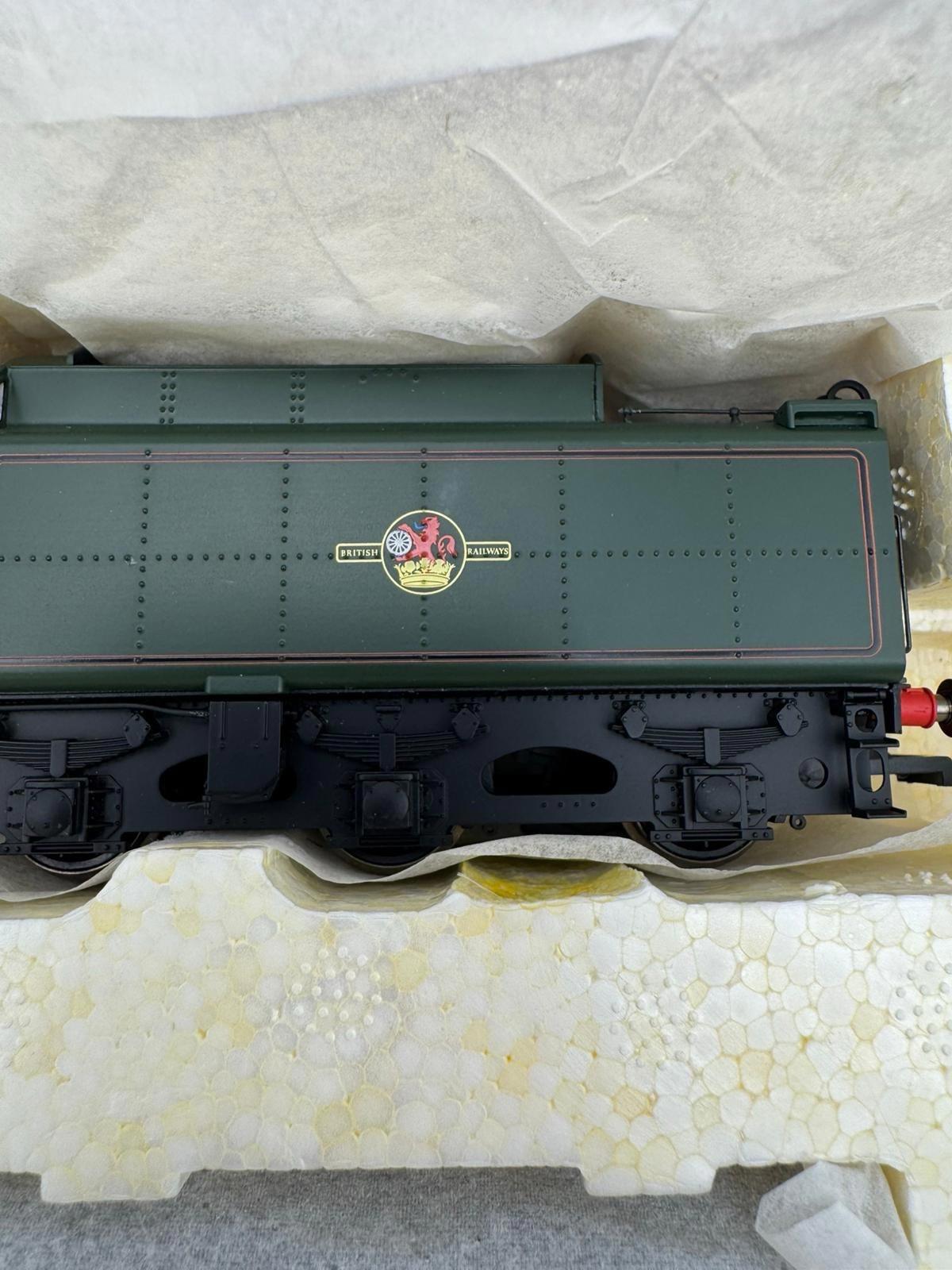 Hornby R2660M 'Black Prince' The Norfolkman Train Pack Britannia Class - New