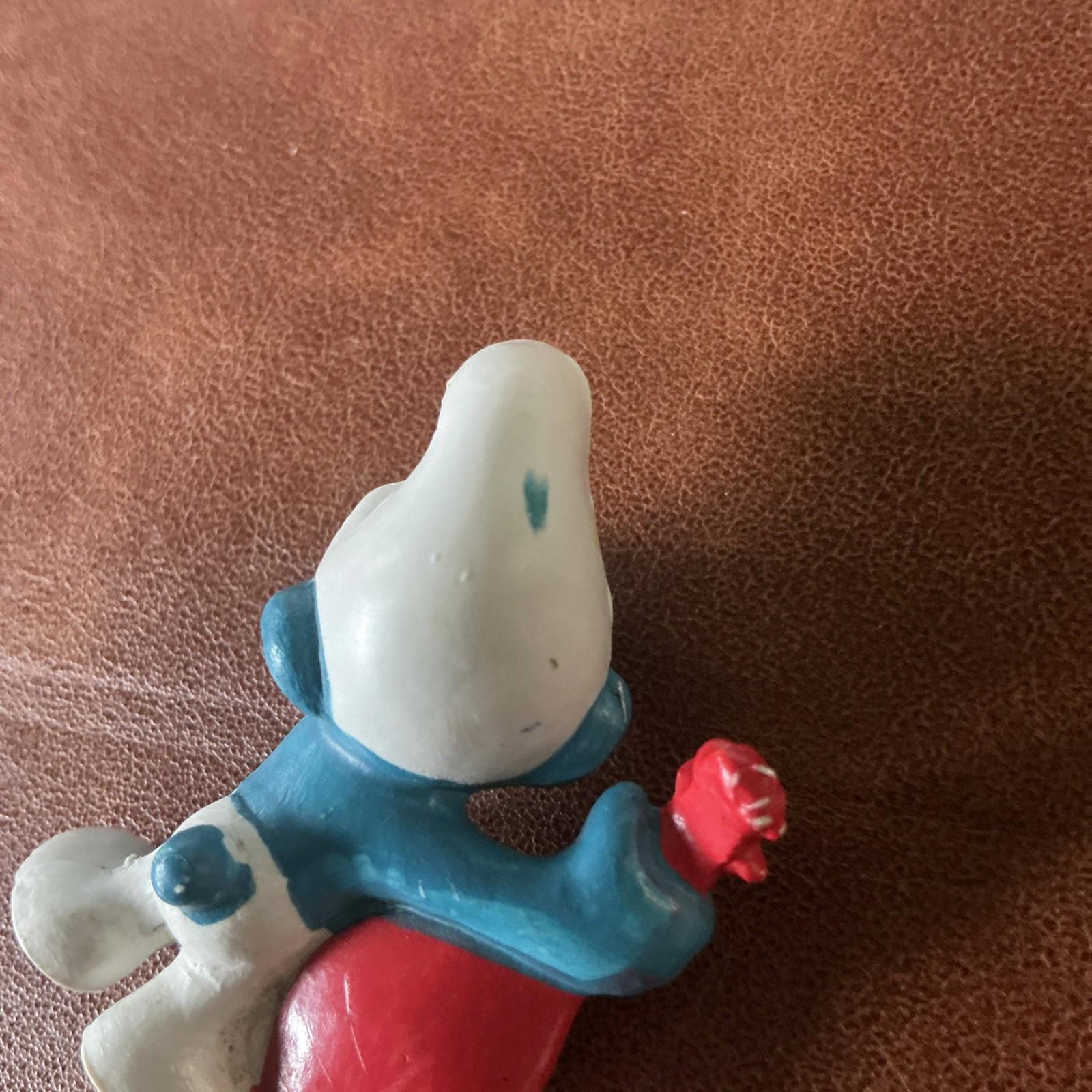Lute Musical Smurf  ( Red Variant) 20013 PEYO Vintage Excellent Condition SM031