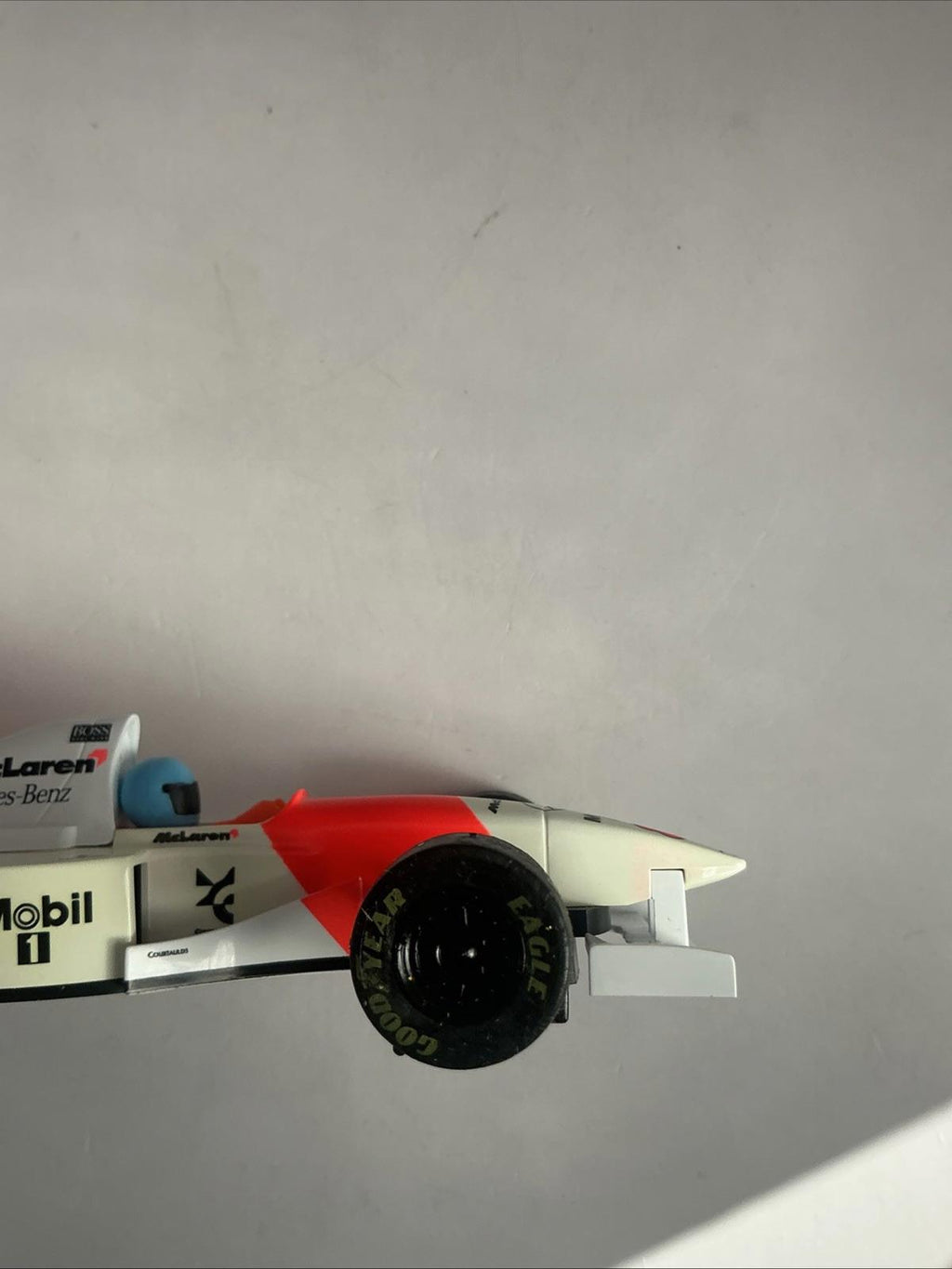 Scalextric C 2004 McLaren F1 No 8 VGC Blue Helmet Boxed Slot Cars
