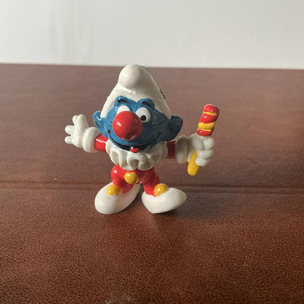 Vintage 1996 McDonalds Clown Smurf Peyo 1996 Excellent Condition SM012
