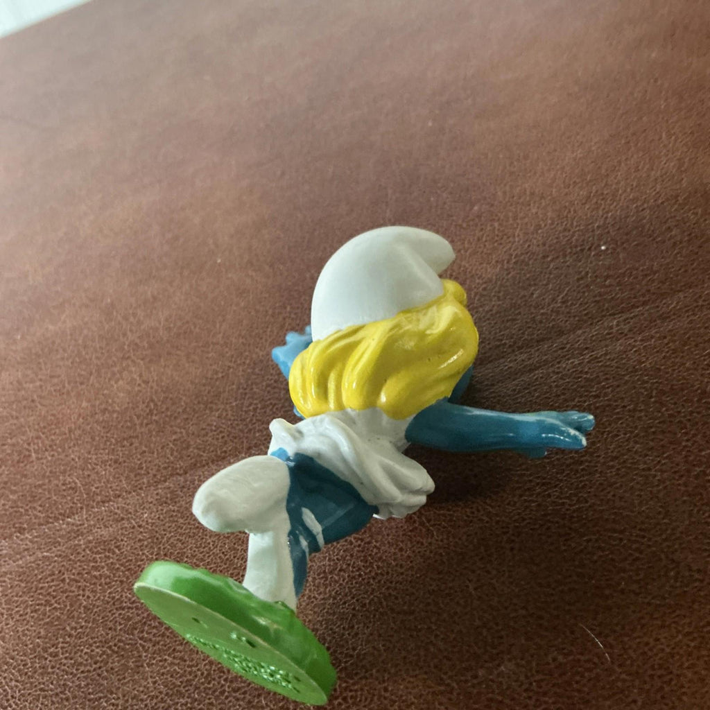 Vintage Ballerina Smurfette Smurf  20098 Collectable SM017