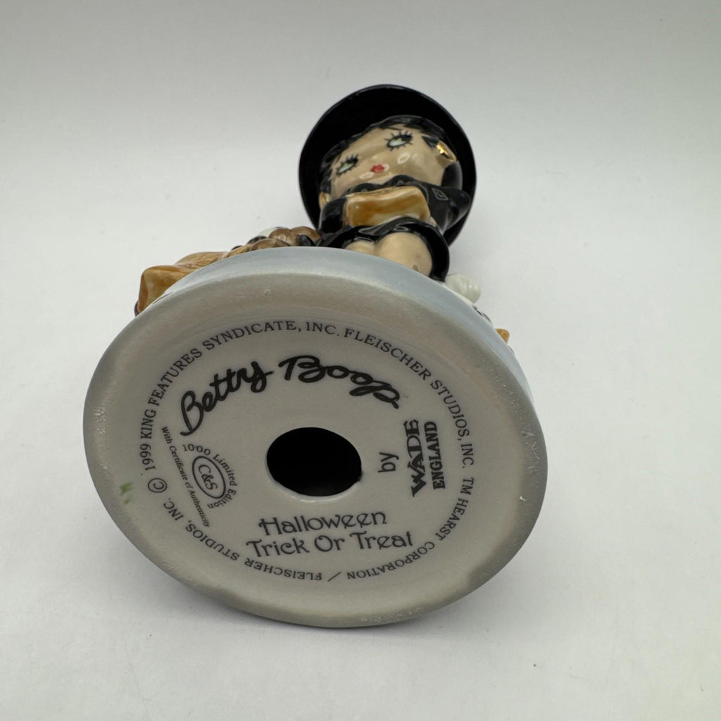 Wade Betty Boop Halloween Trick Or Treat Mint Condition Boxed COA