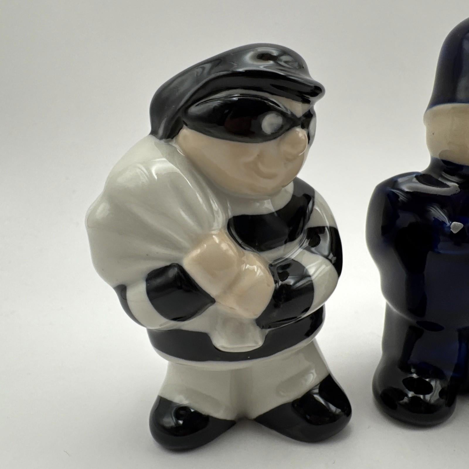 Wade Long Arm Of The Law Figurines X 4 Set Unboxed Mint Rare