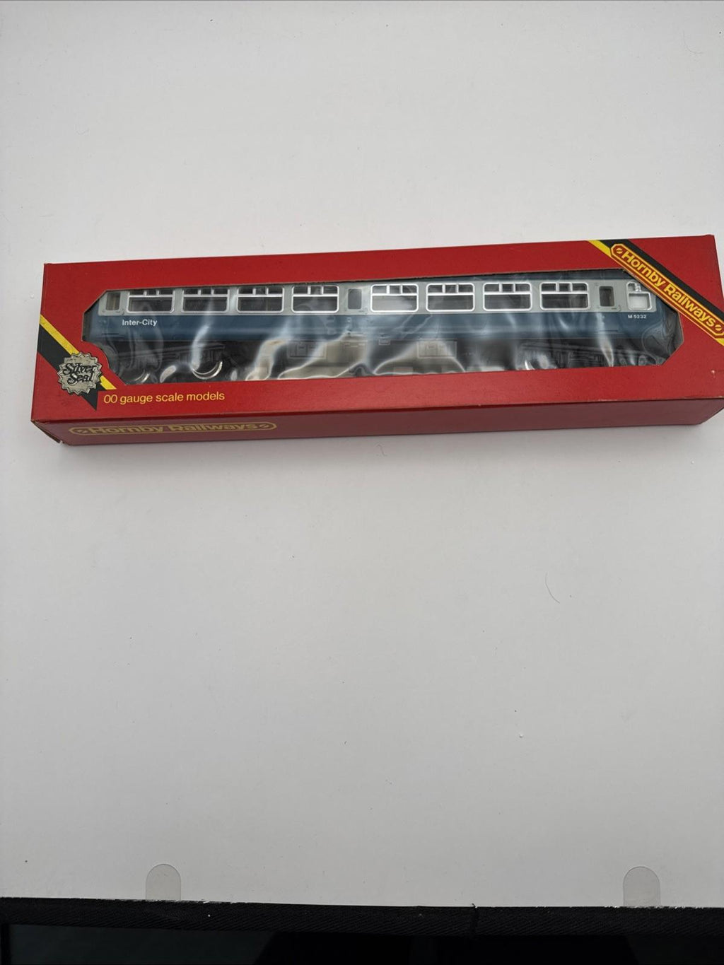Hornby Railways OO Gauge R.921 Inter-city Mark 2 Coach