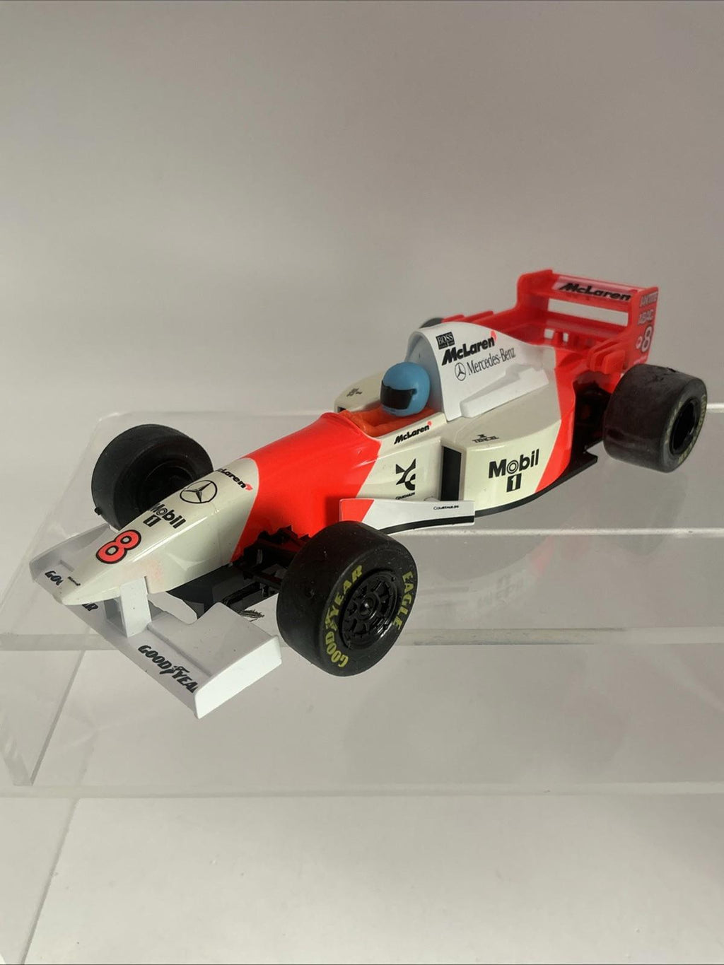 Scalextric C 2004 McLaren F1 No 8 VGC Blue Helmet Boxed Slot Cars