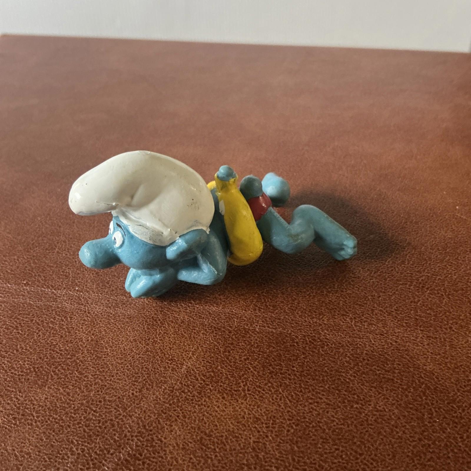 Vintage Swimming Smurf 20025 Collectable Rare SM030
