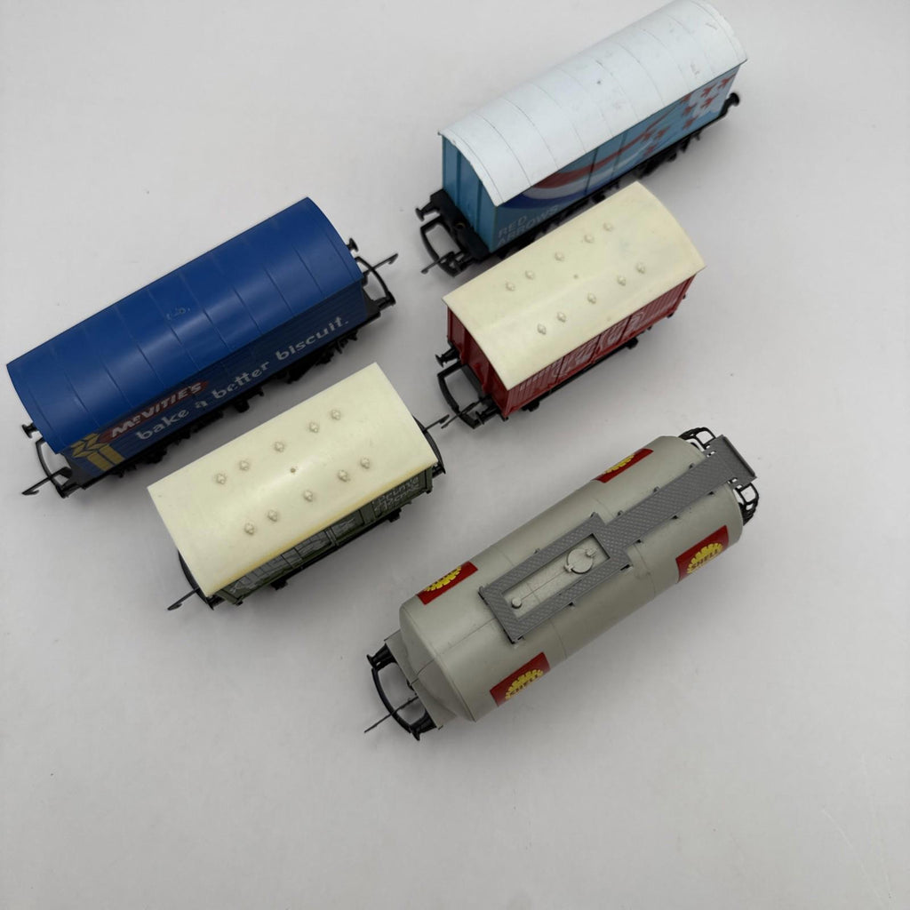 Hornby Red Arrows / Kitkat / Shell / Mcvities Wagons Mixed Lot OO Gauge Railway