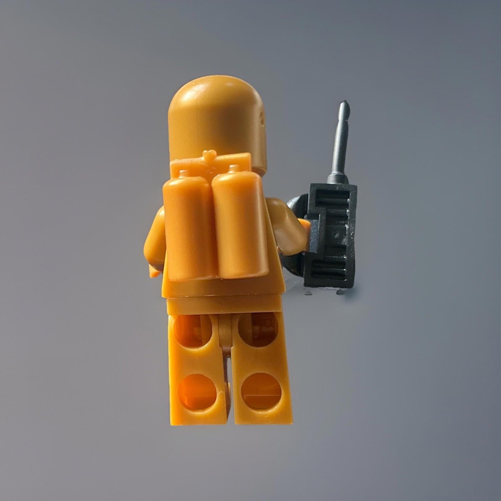 LEGO Ideas Classic Space Astronaut - Gold Mini Figure from set 21358 idea230 New