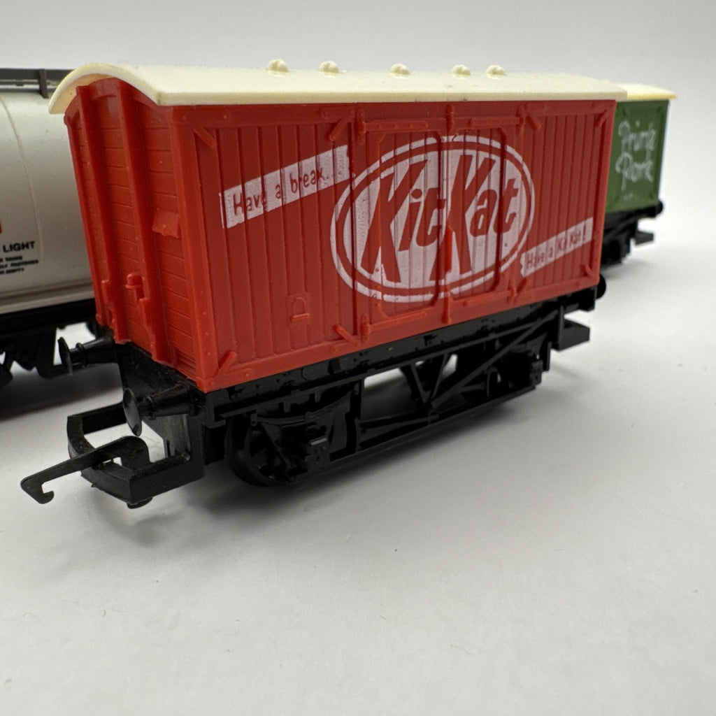 Hornby Red Arrows / Kitkat / Shell / Mcvities Wagons Mixed Lot OO Gauge Railway