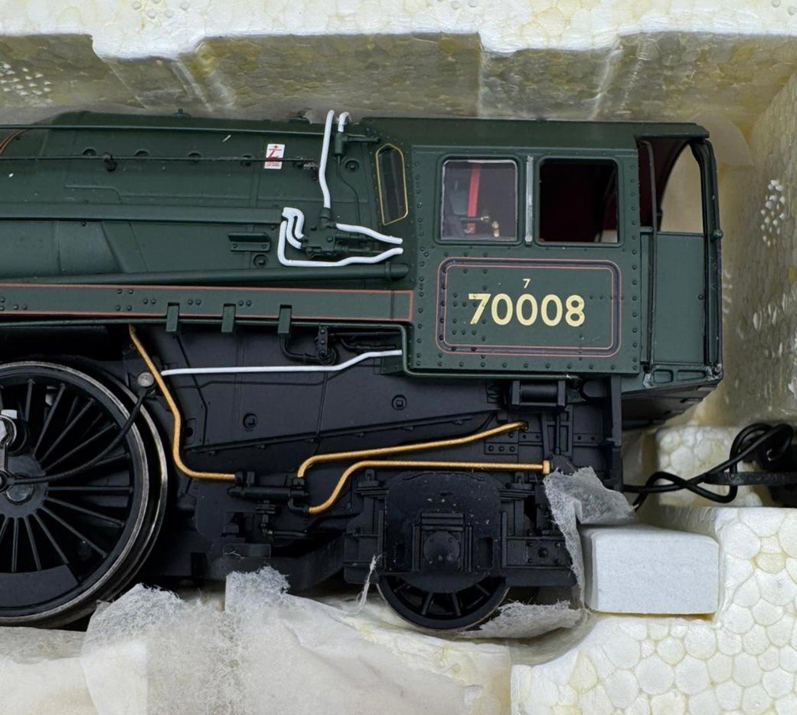 Hornby R2660M 'Black Prince' The Norfolkman Train Pack Britannia Class - New