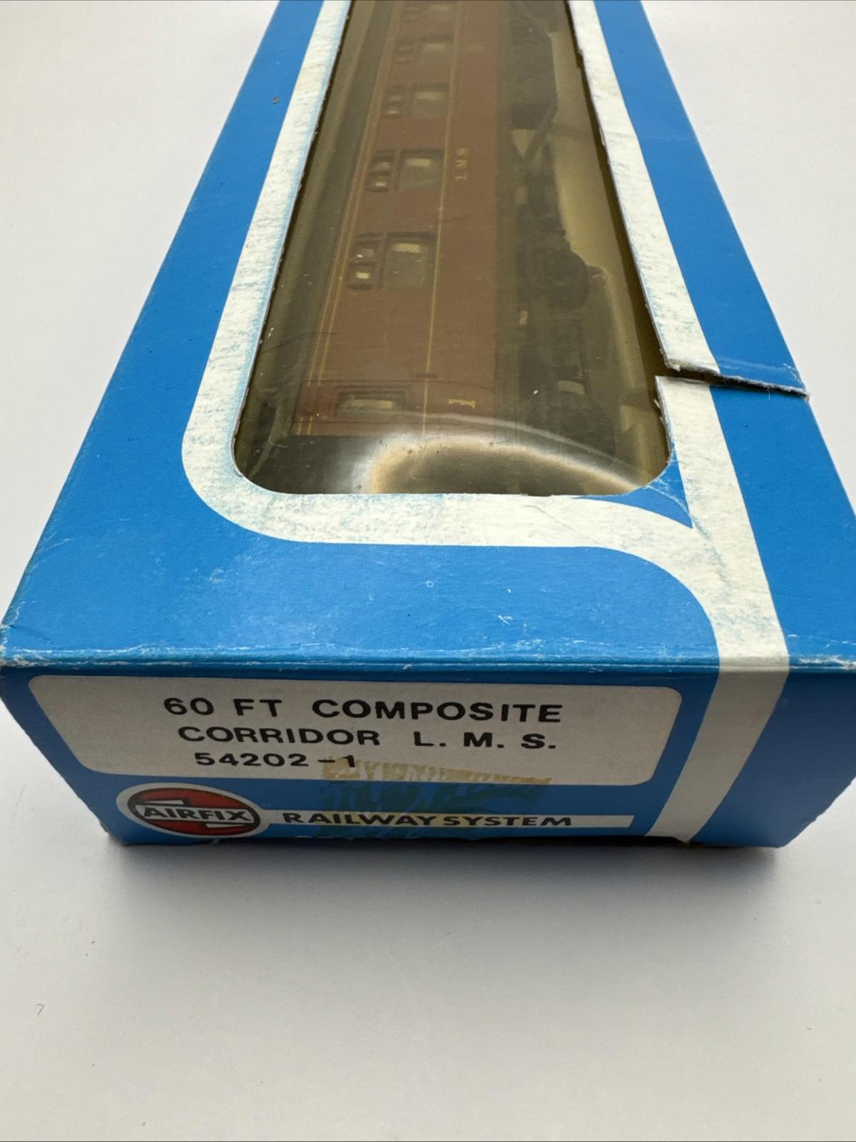 Airfix 54202-1 LMS 60ft Composite Corridor Coach Maroon OO Gauge Boxed