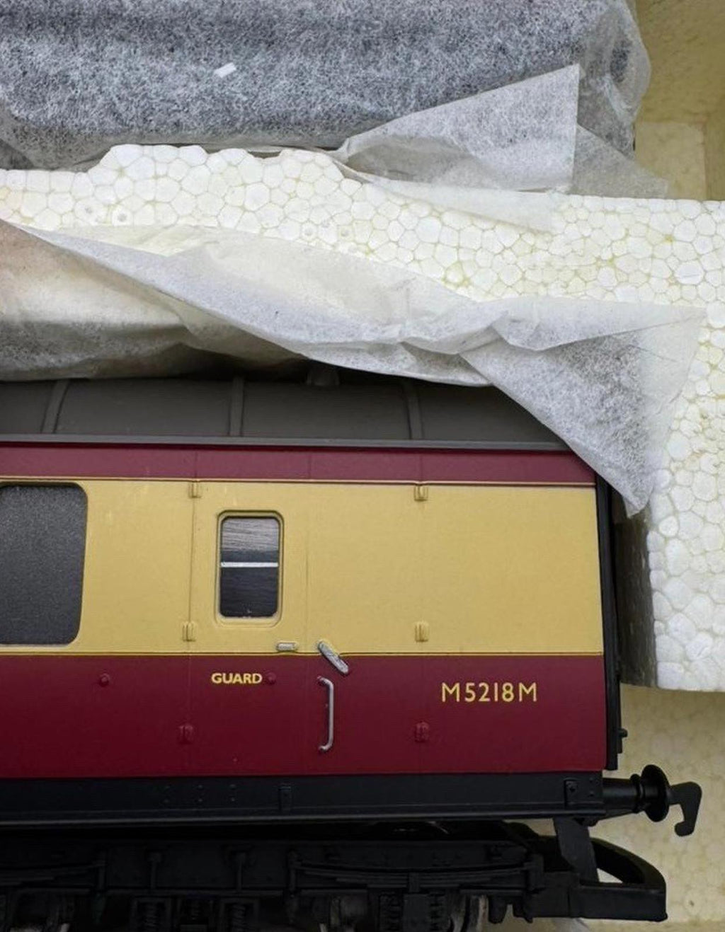 OO Hornby R2303M The Royal Scot Train Pack - BR Princess Alexandra - New DCC
