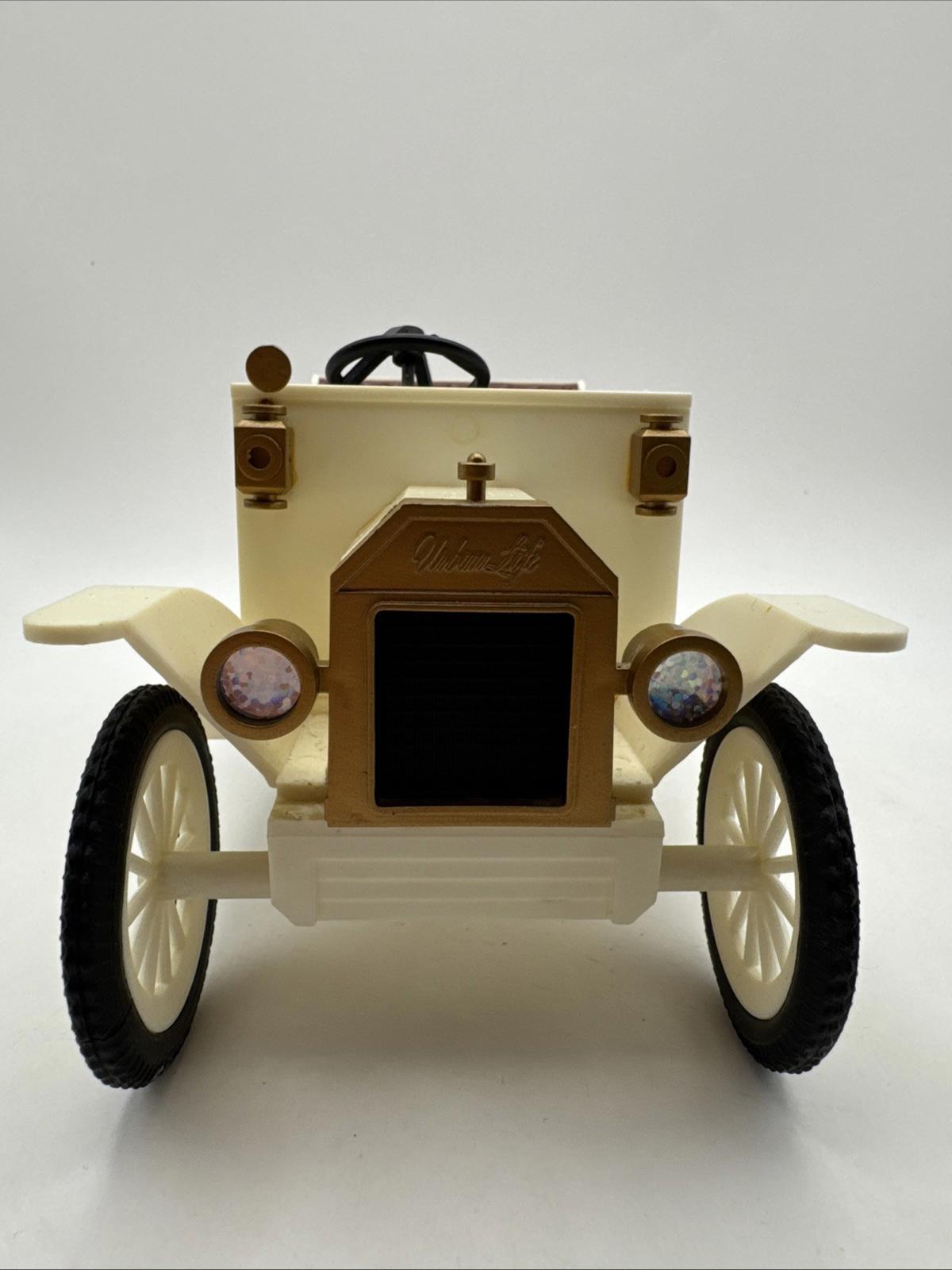 Sylvanian Families’s Wedding Car (calico family) vintage / rare find No Box