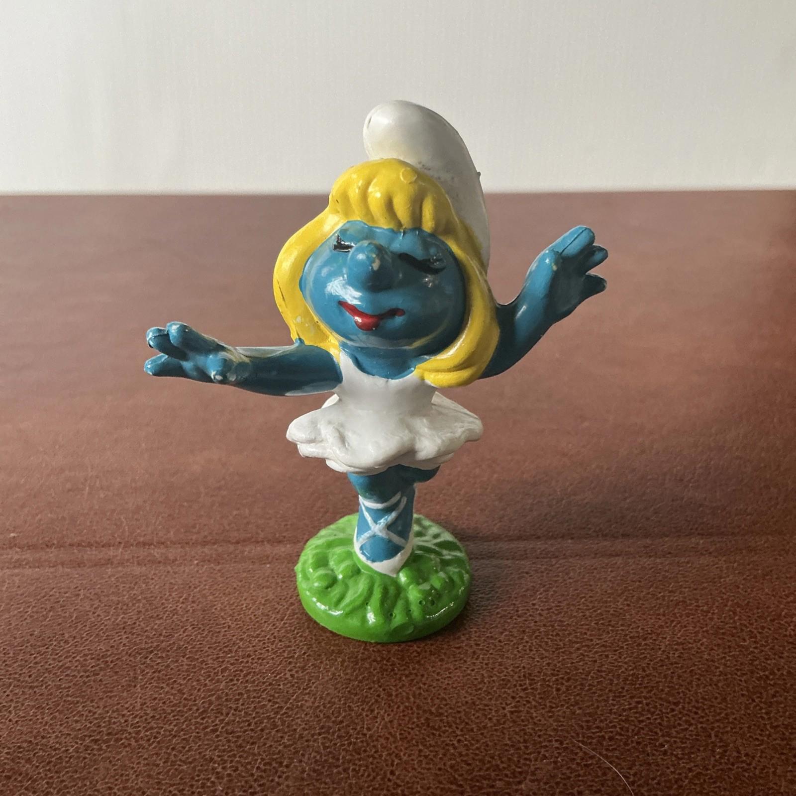 Vintage Ballerina Smurfette Smurf  20098 Collectable SM017