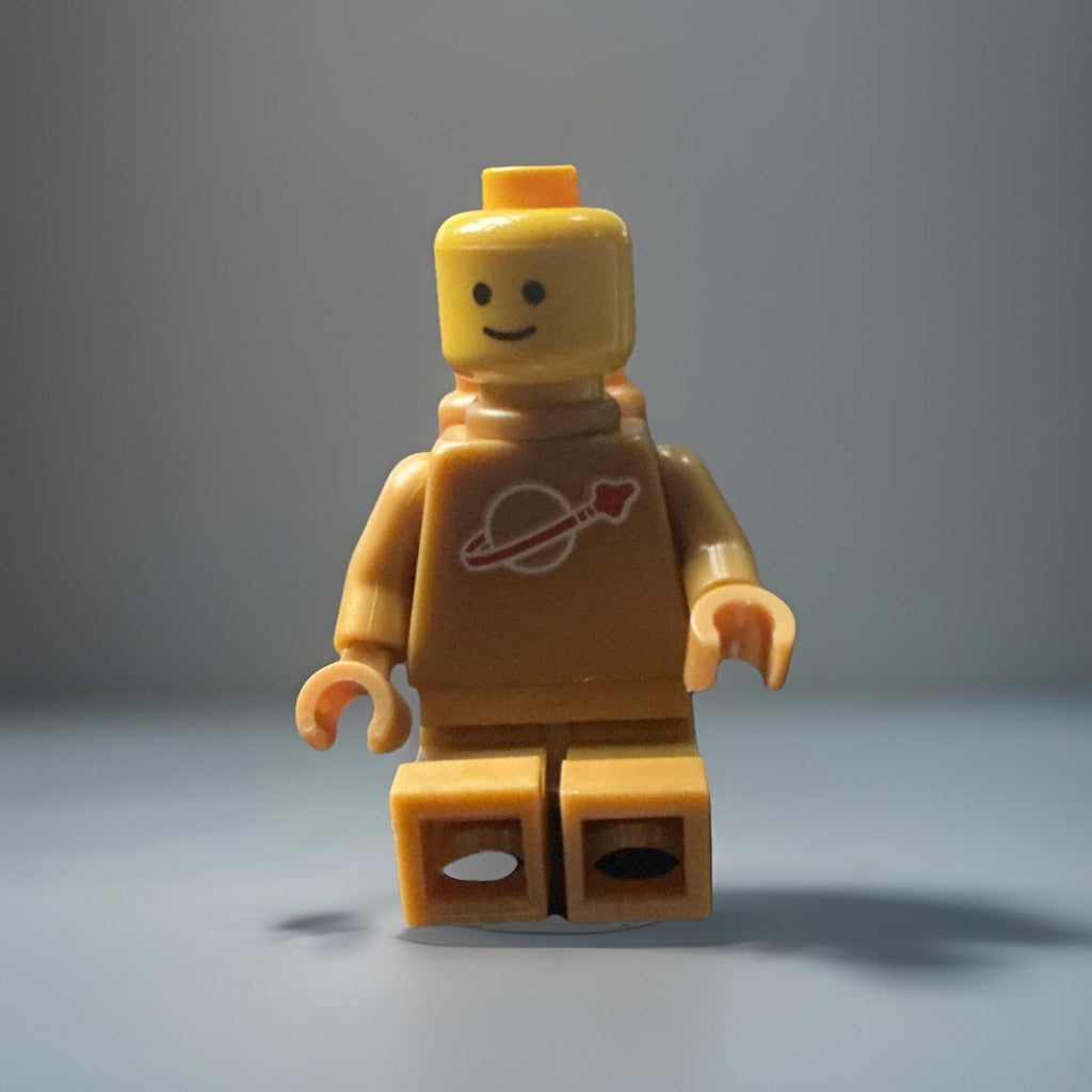 LEGO Ideas Classic Space Astronaut - Gold Mini Figure from set 21358 idea230 New