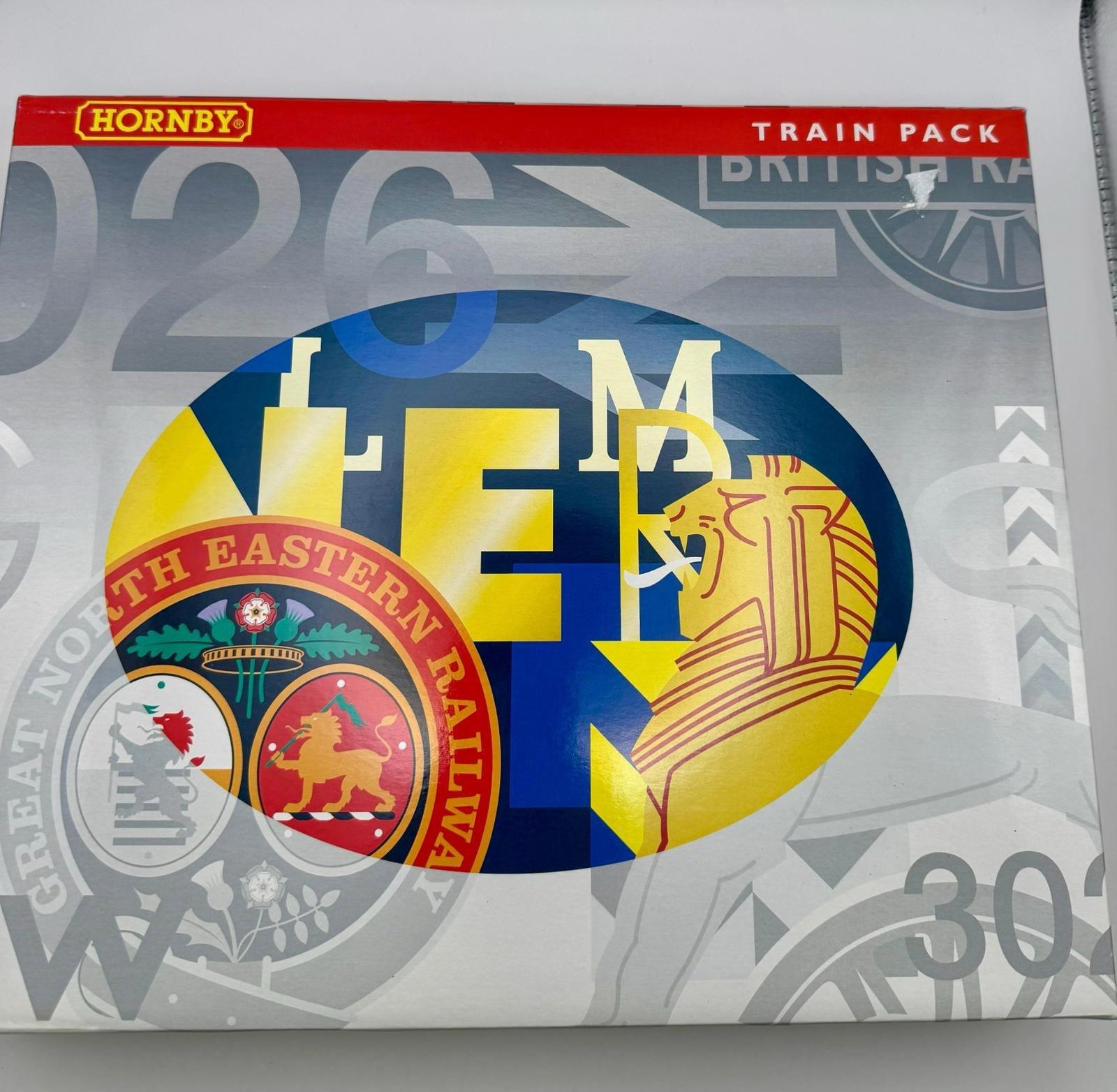 OO Hornby R2303M The Royal Scot Train Pack - BR Princess Alexandra - New DCC