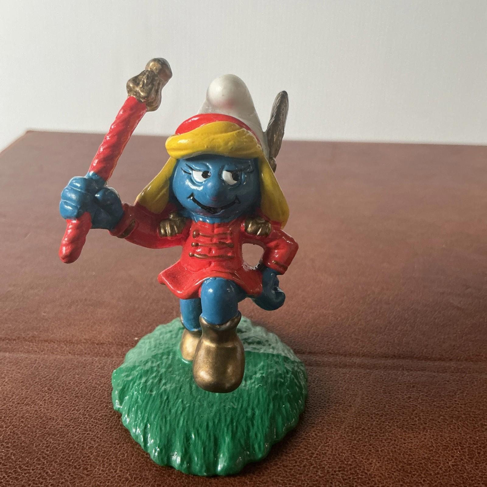 Vintage 1996 McDonalds Majorette Smurfette Excellent Condition SM014 Collecter