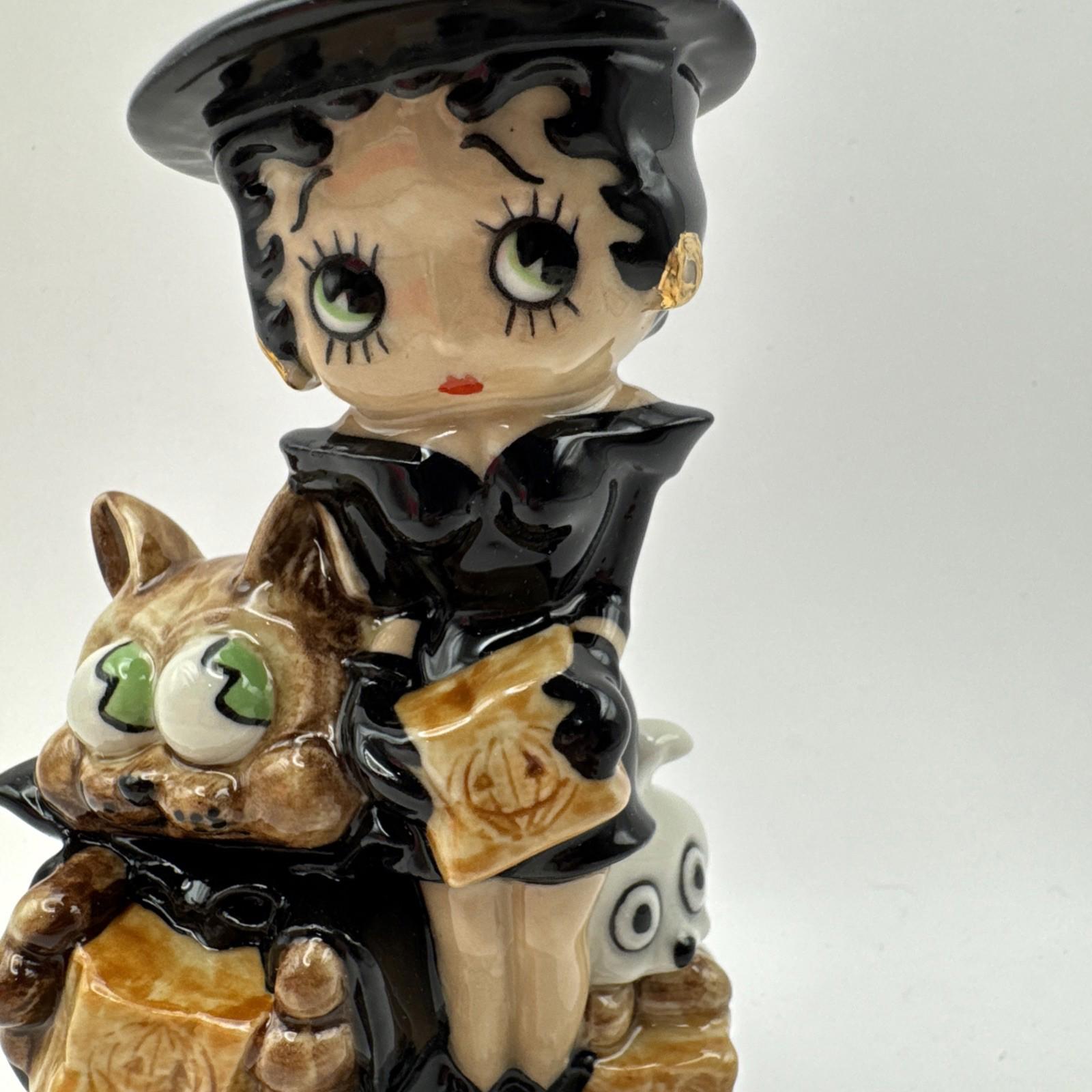Wade Betty Boop Halloween Trick Or Treat Mint Condition Boxed COA