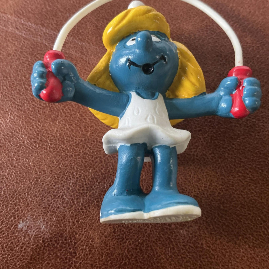 Collectable Vintage Jump Rope Smurfette 20168 Rare Collectable SM023 VGC