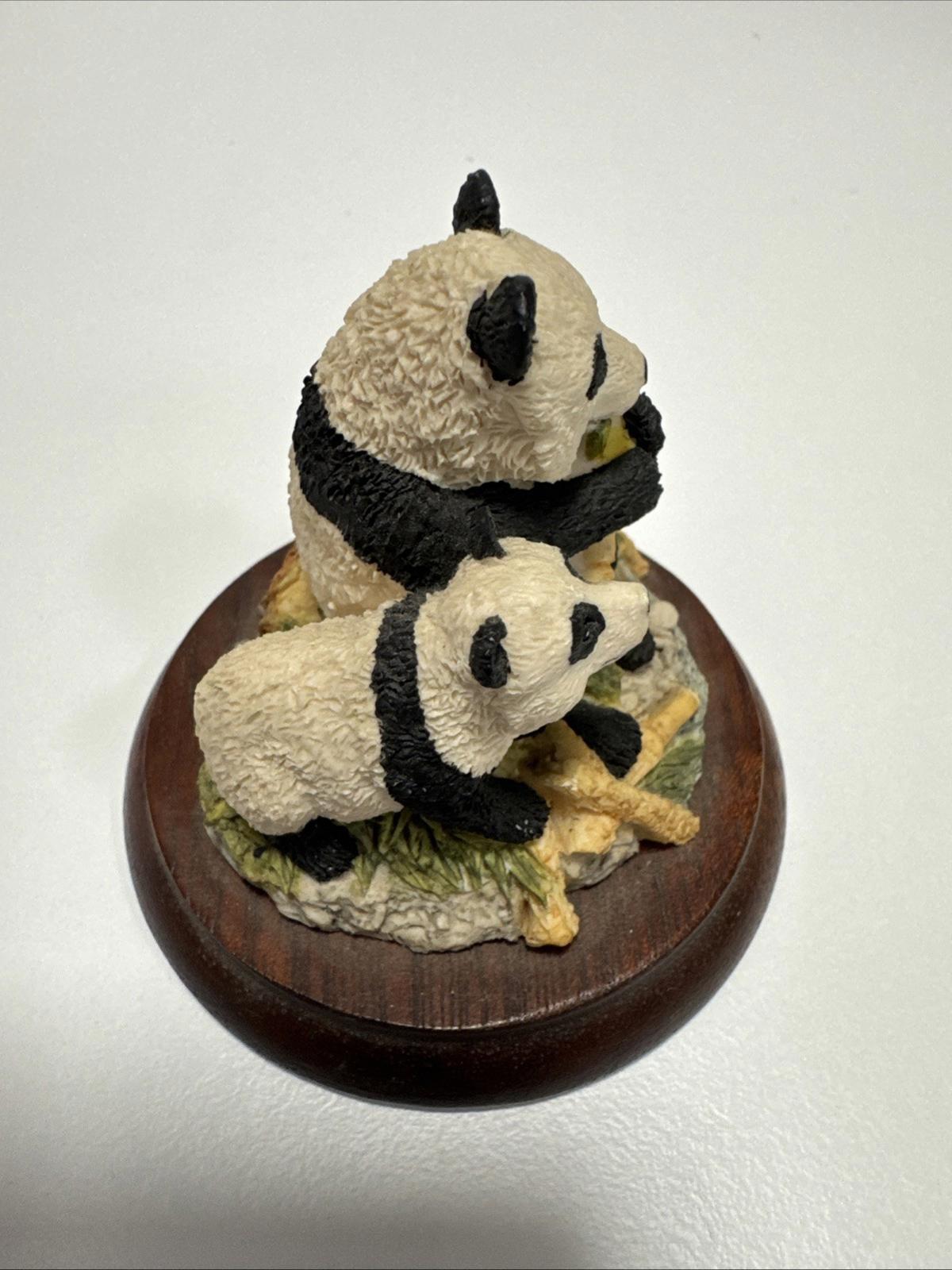 Border Fine Arts Panda & Cub Figurine, Great Condition WW27