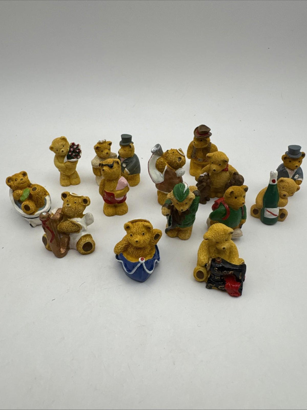 15 X Vintage R&R Hill 3cm Bears VGC Upcott Collection Hand Painted Box 3