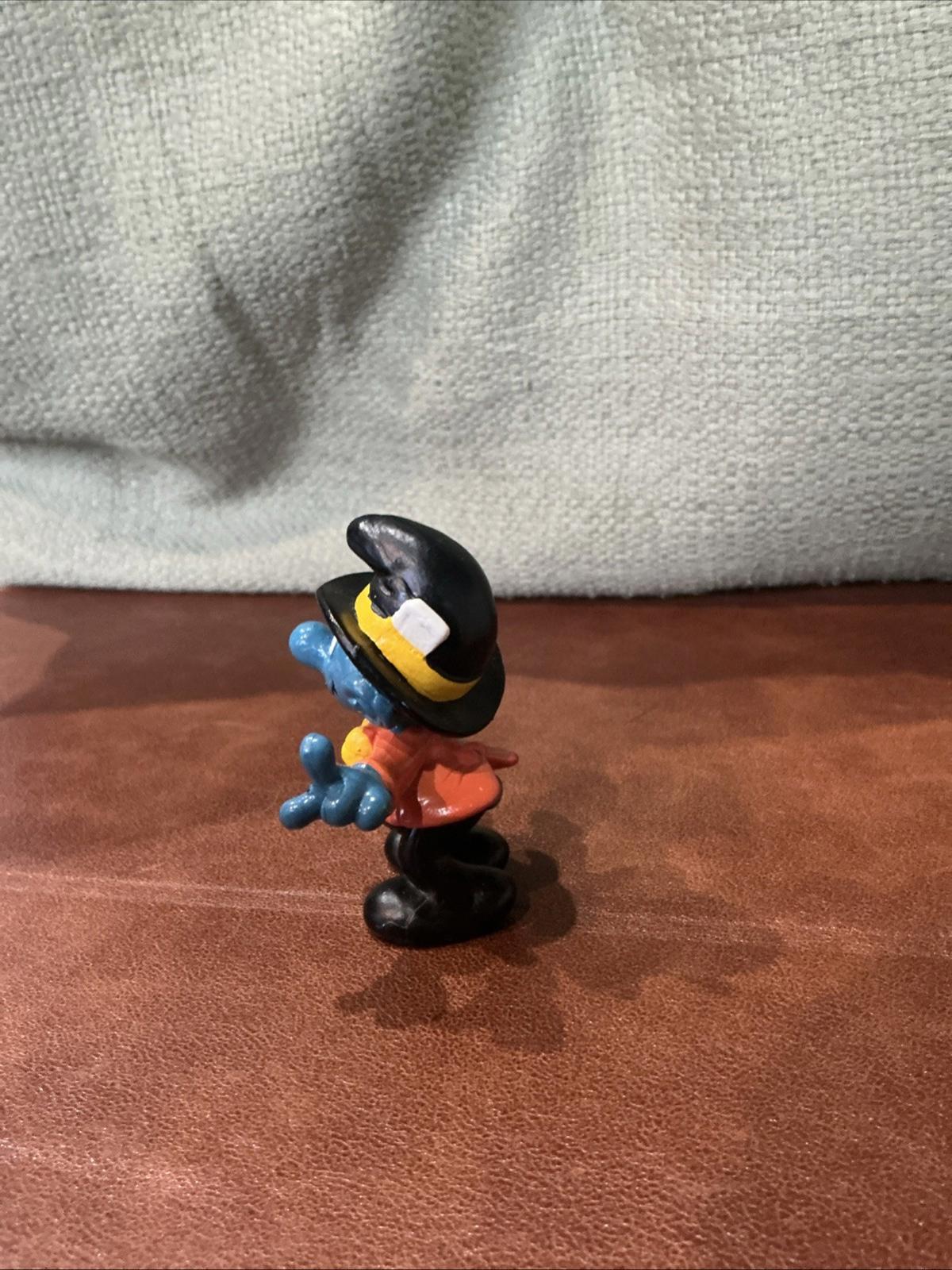 Vintage Photographer Smurf With Camera 40217 Excellent Condition SM092