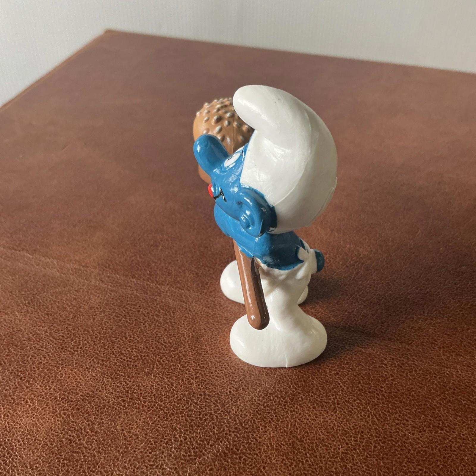 1996 McDonalds Baker Smurf VGC Collectable SM022