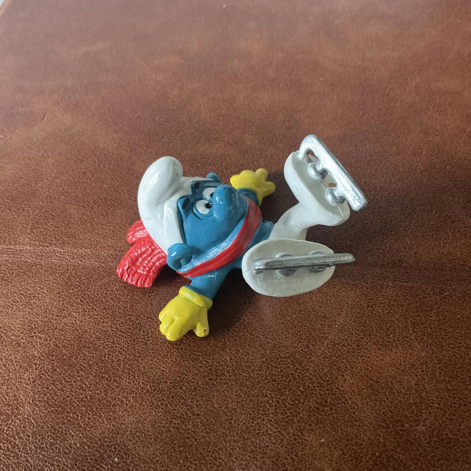 1980 Vintage Ice Skater Smurf 20121 Rare Collectable SM021