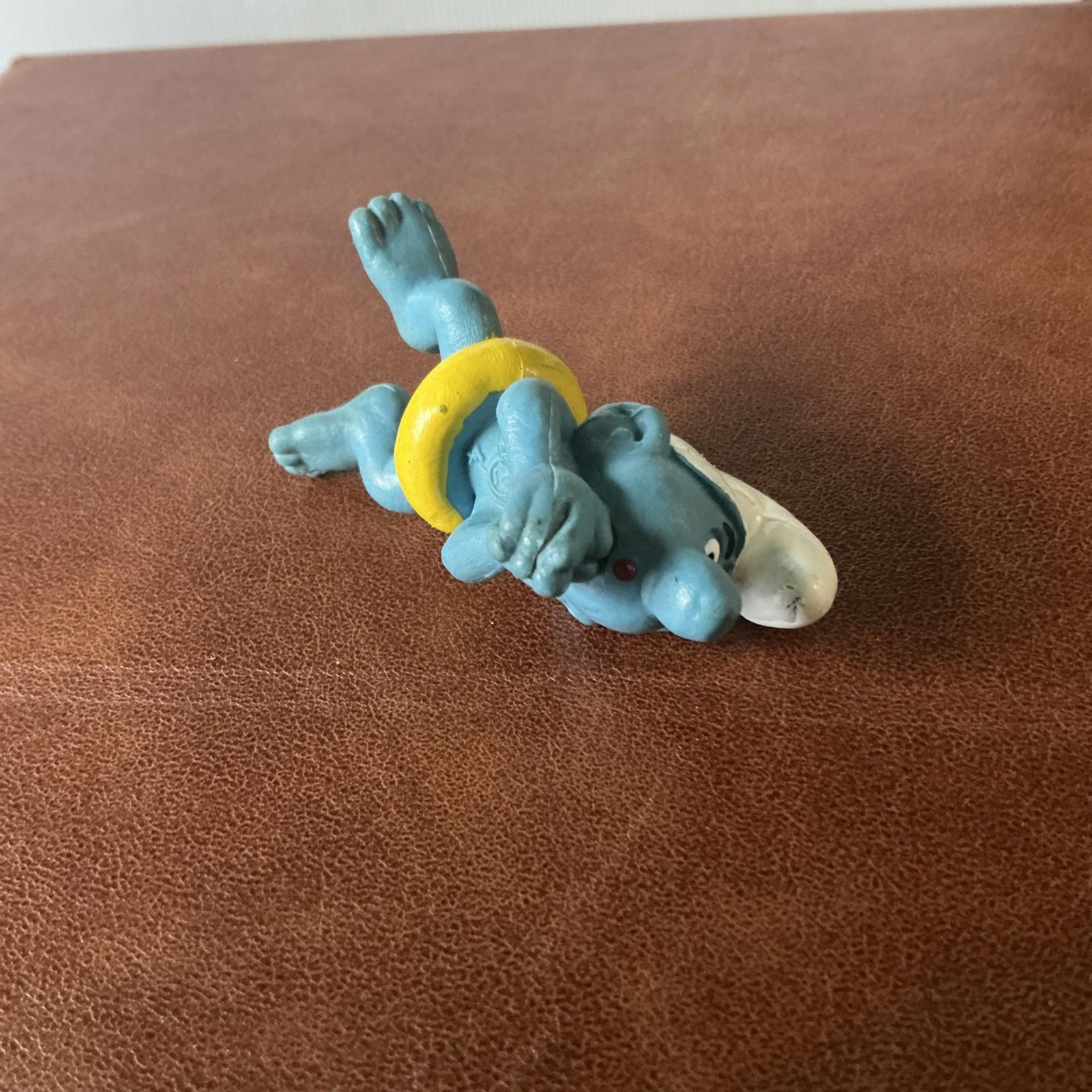 Vintage Swimming Smurf 20025 Collectable Rare SM030