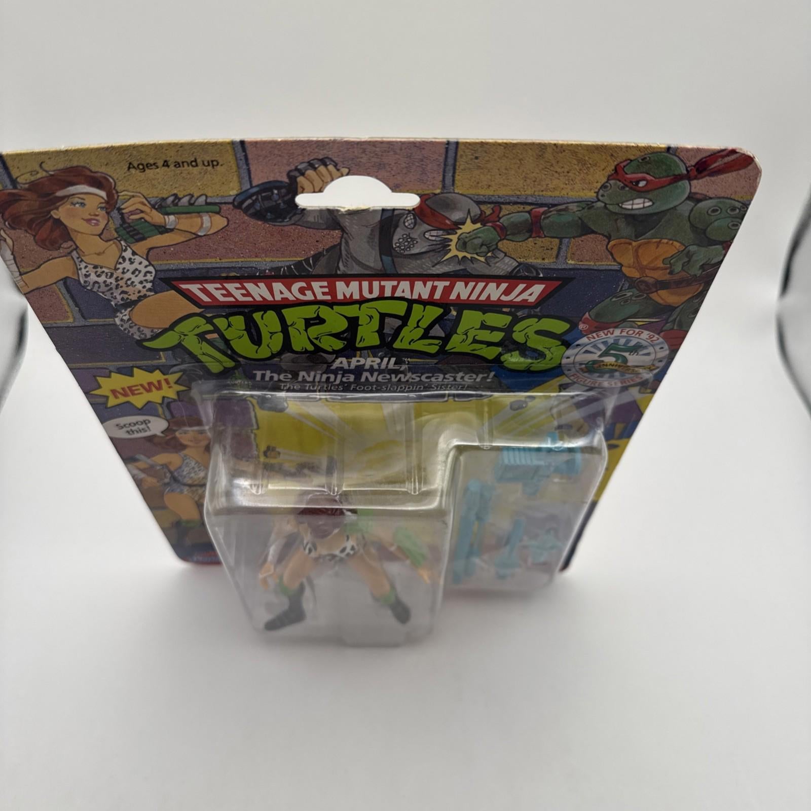 Figure 1992 blister Teenage Mutant Ninja Turtle TMNT April Newscaster Playmates