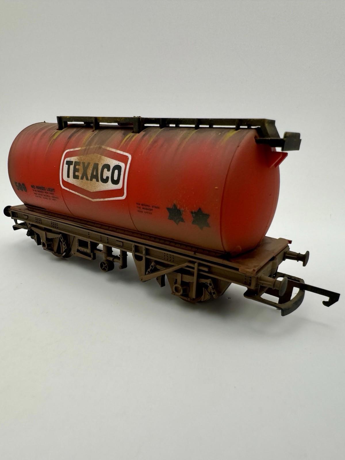 Heavy Weathered Texaco Fuel Tanker OO Gauge Train Recreation