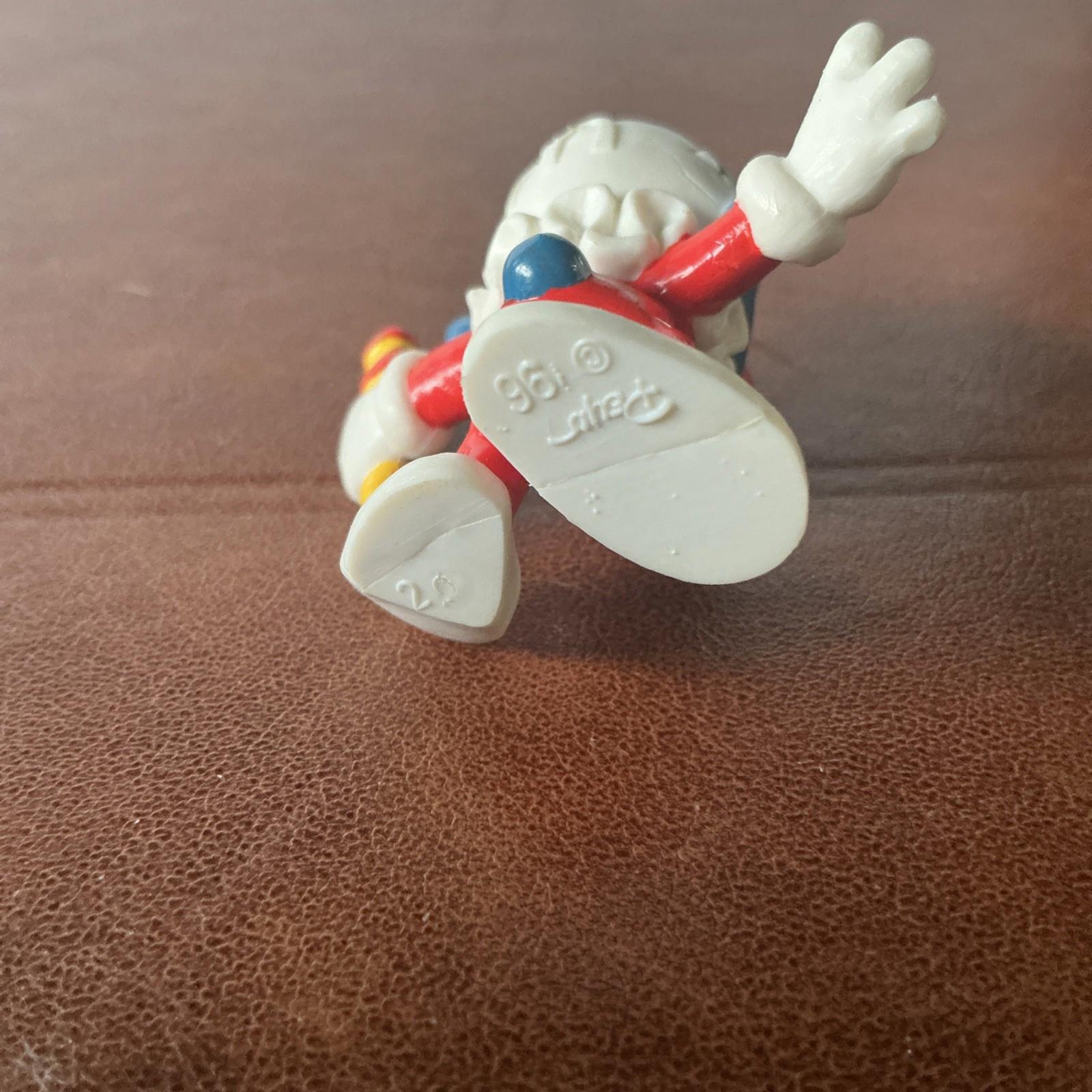 Vintage 1996 McDonalds Clown Smurf Peyo 1996 Excellent Condition SM012