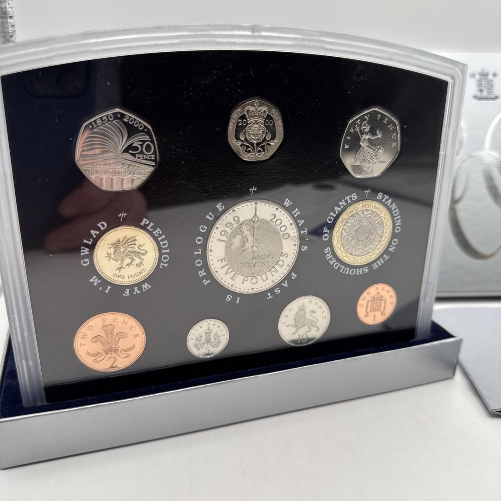 2000 Royal Mint United Kingdom Proof Coin Set Excellent Condition