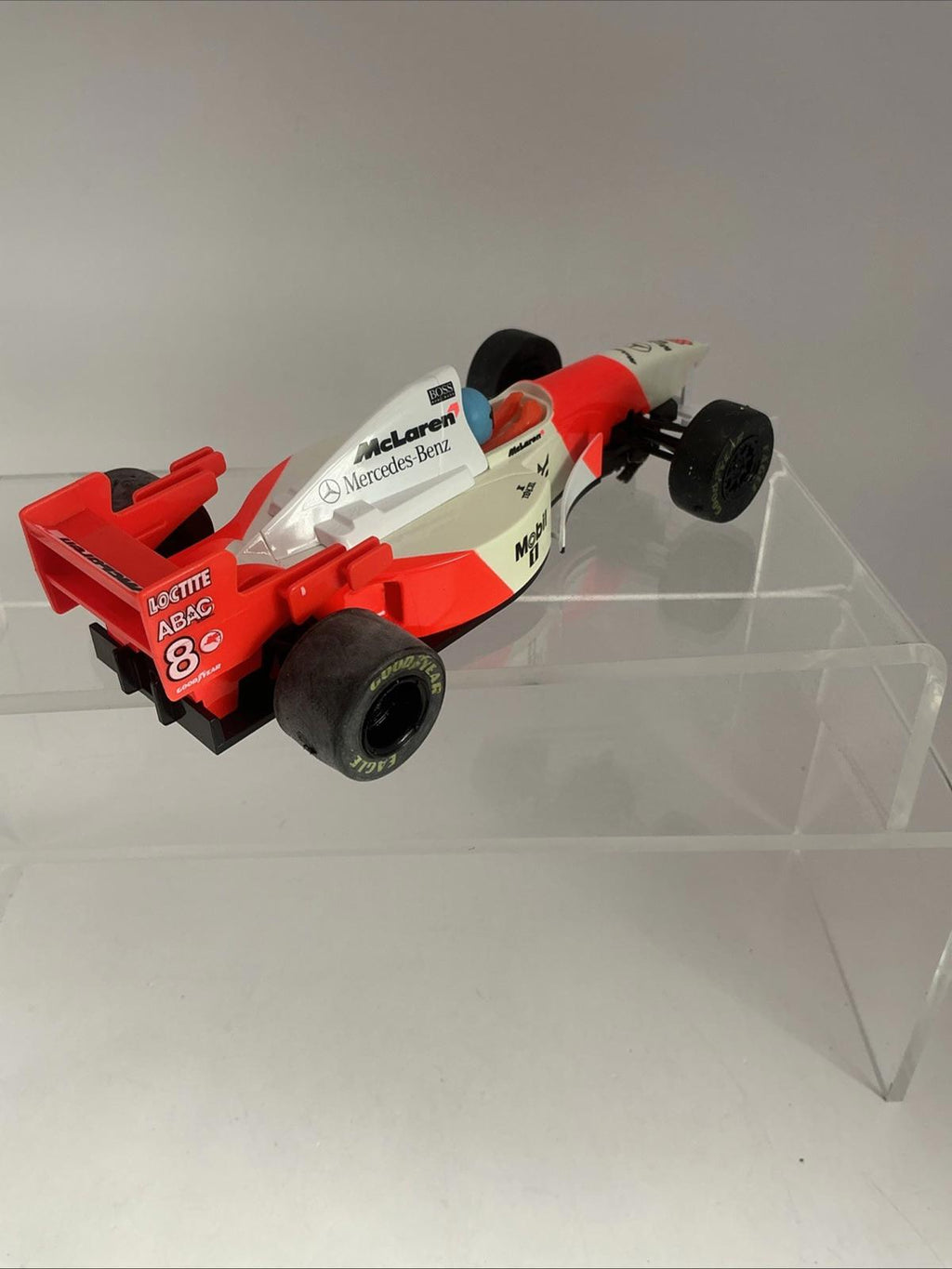 Scalextric C 2004 McLaren F1 No 8 VGC Blue Helmet Boxed Slot Cars