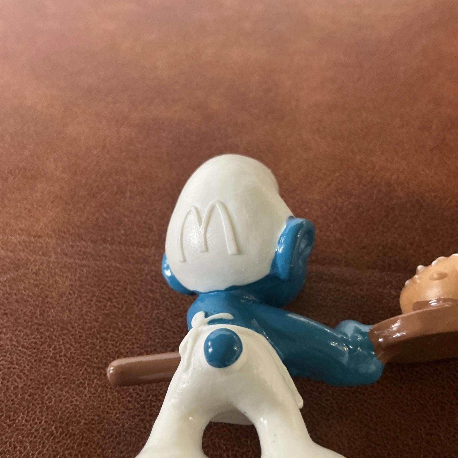 1996 McDonalds Baker Smurf VGC Collectable SM022