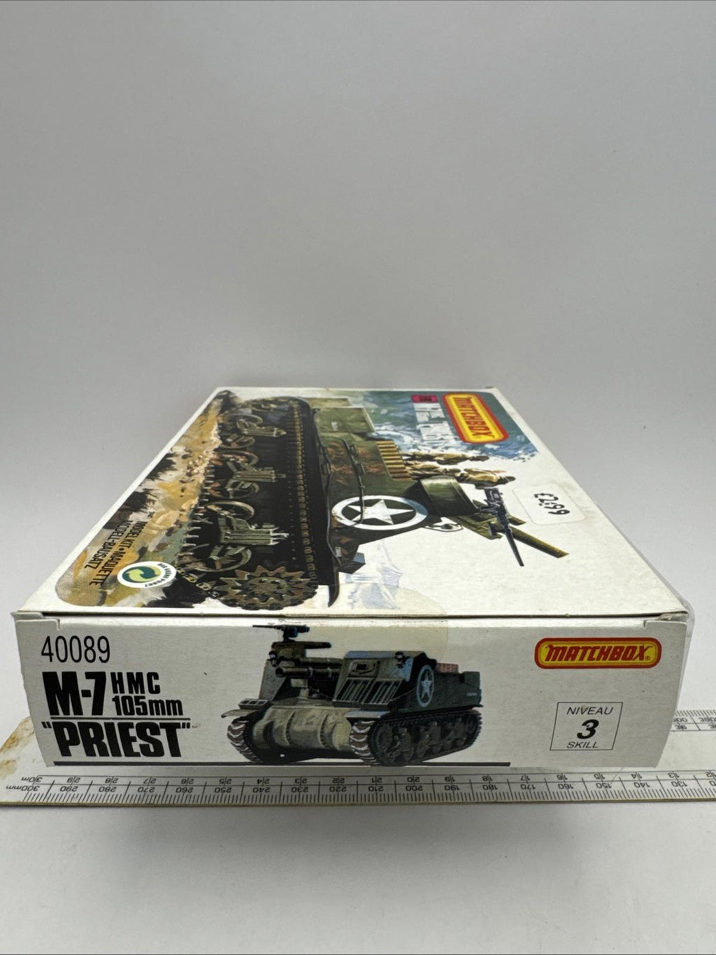 Matchbox M7 HMC 105mm Priest 1:76 Scale Model Kit 40089 Vintage 1974
