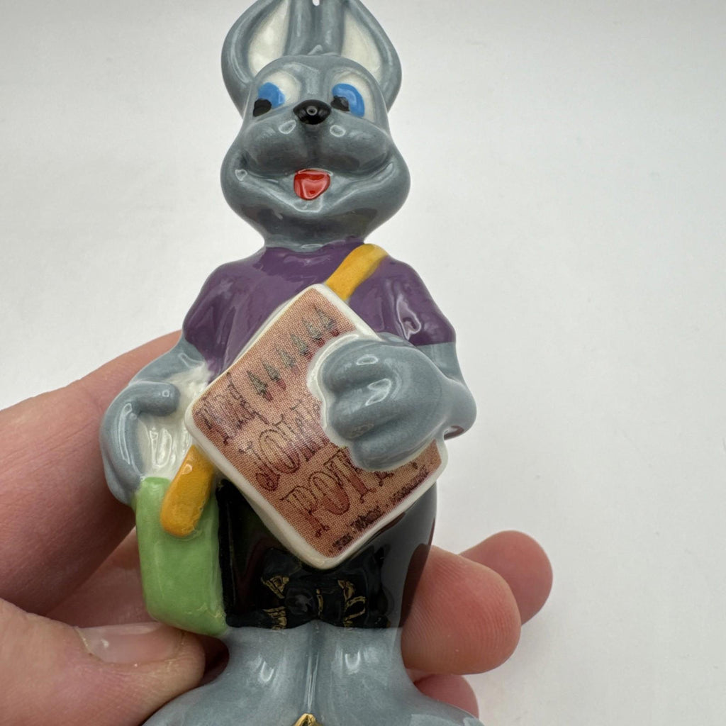 Wade / C&S Arthur Hare. Collect Hare Purple Top. Boxed Limited Edition COA