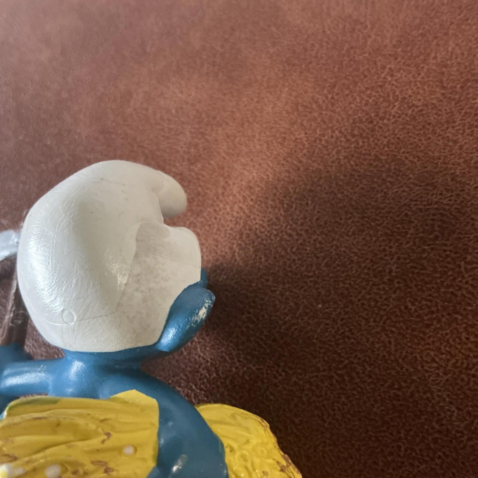 Vintage Haymaker Smurf 21010 Rare Collectable SM040