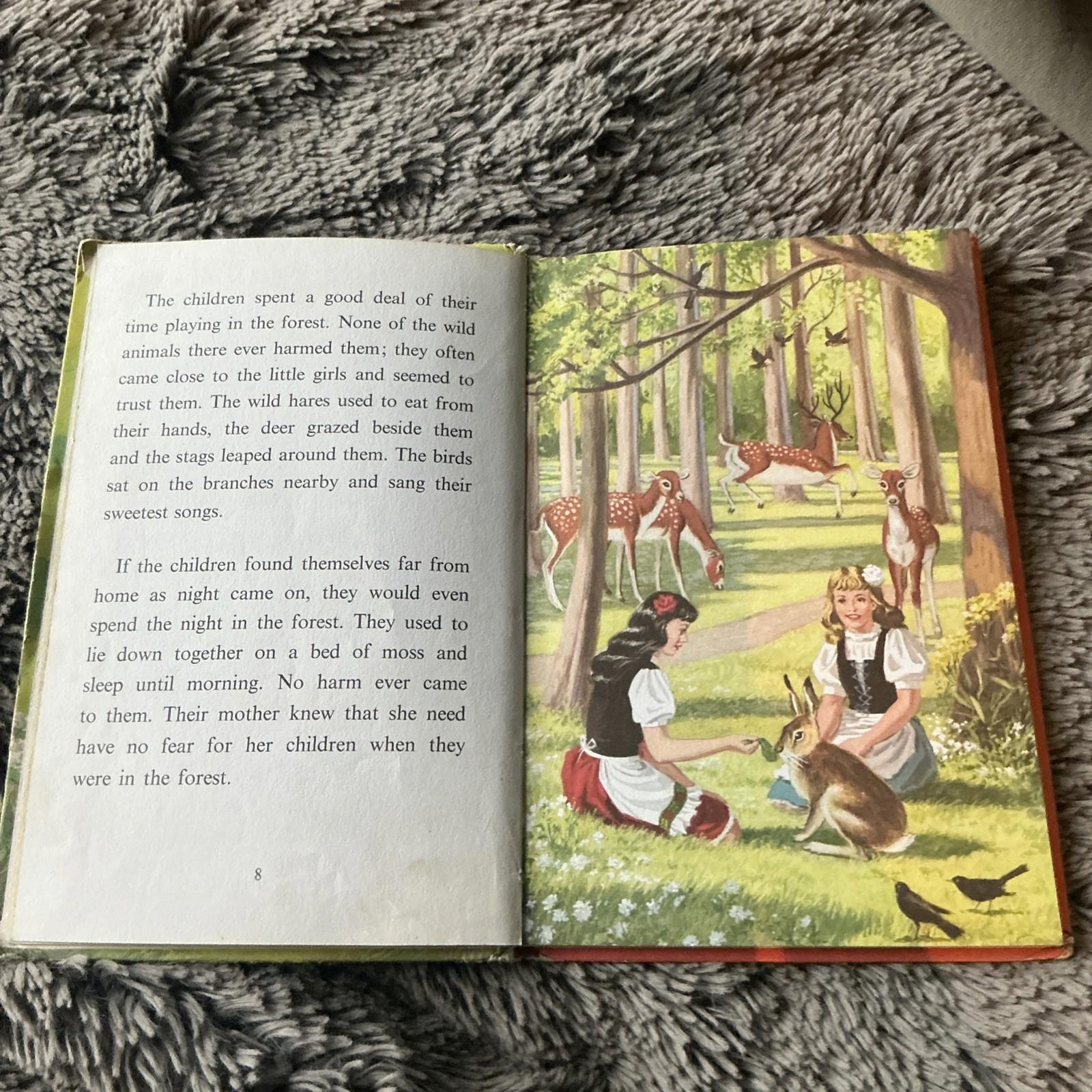 Vintage Ladybird Book Snow White and Rose Red Well Loved Tales series