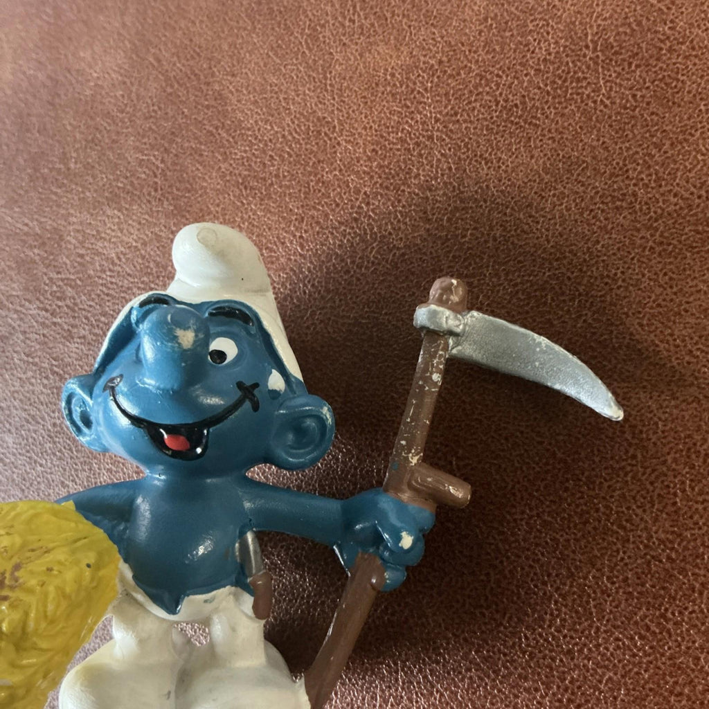 Vintage Haymaker Smurf 21010 Rare Collectable SM040