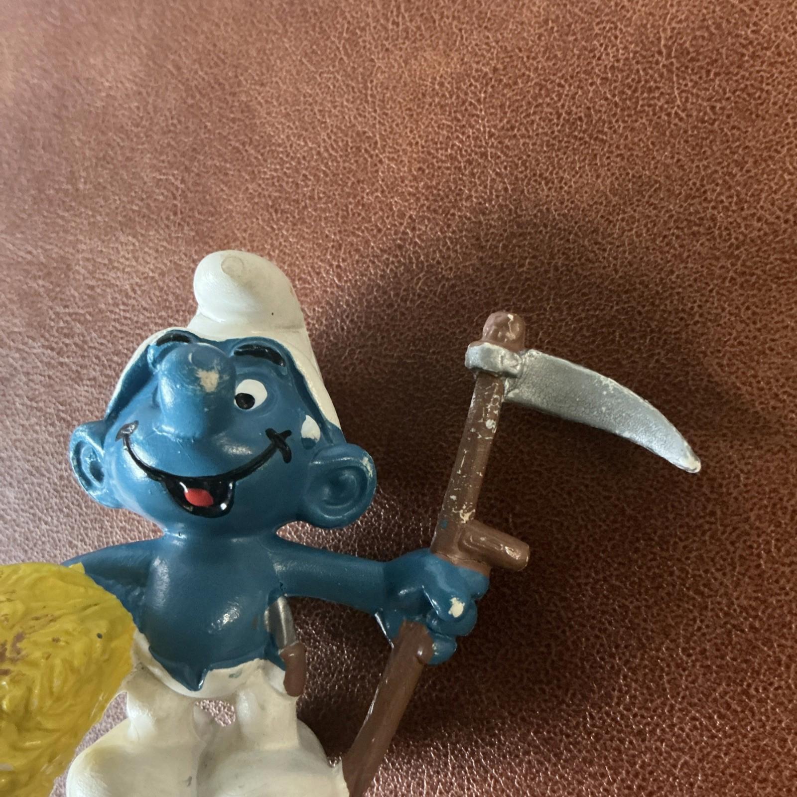 Vintage Haymaker Smurf 21010 Rare Collectable SM040