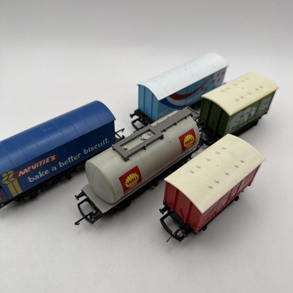 Hornby Red Arrows / Kitkat / Shell / Mcvities Wagons Mixed Lot OO Gauge Railway