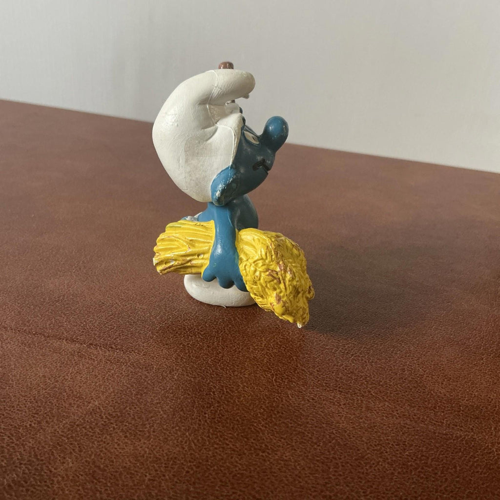 Vintage Haymaker Smurf 21010 Rare Collectable SM040