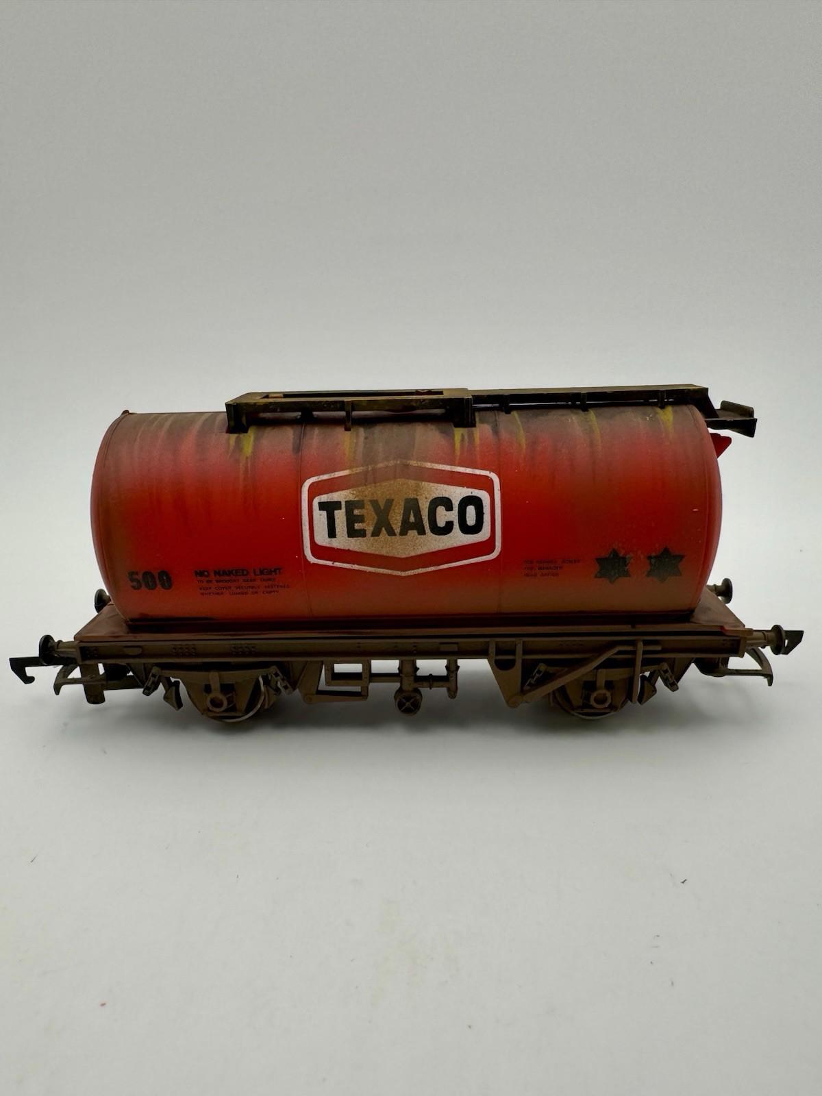 Heavy Weathered Texaco Fuel Tanker OO Gauge Train Recreation