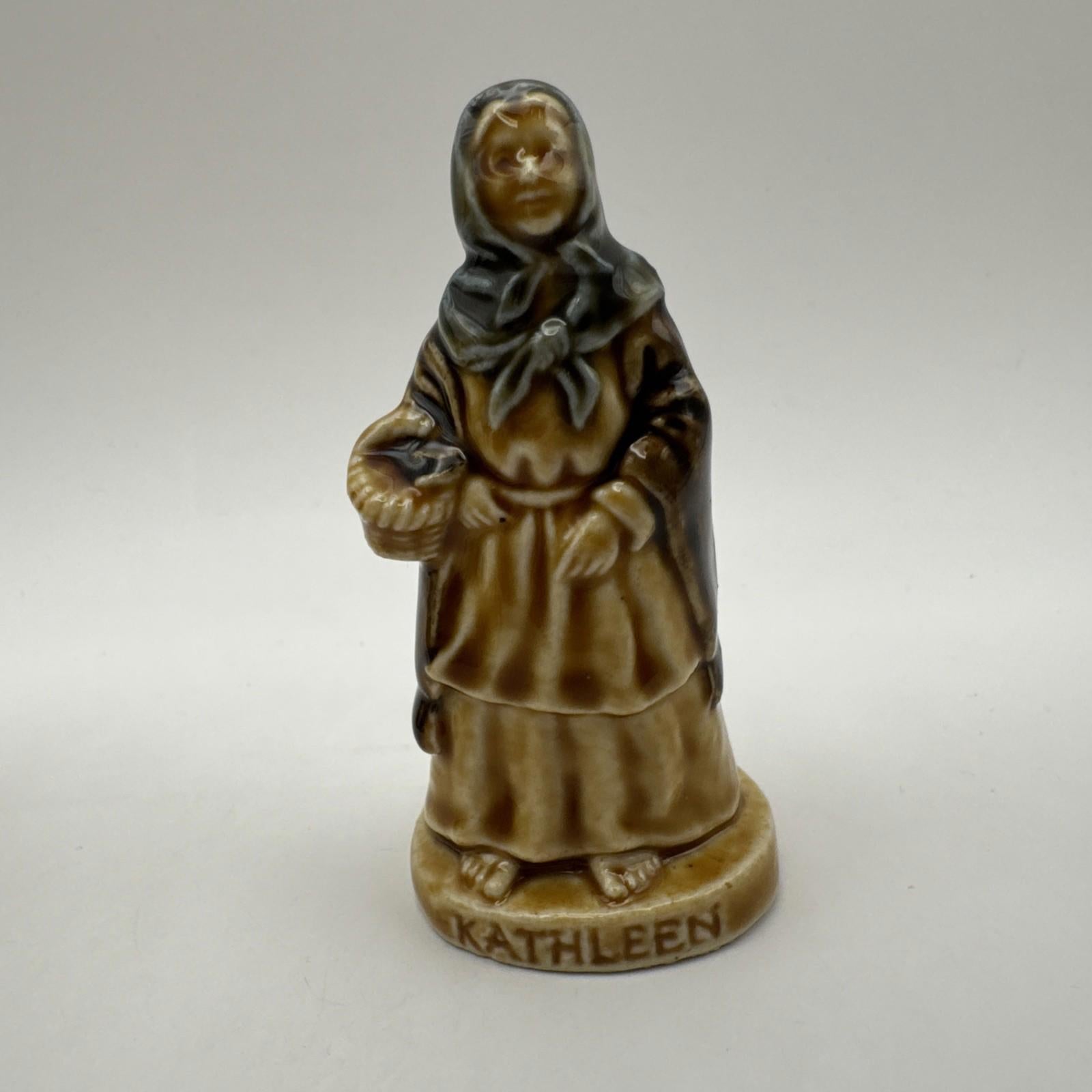 Wade Irish Figures- Complete Set Of 9 pieces VGC Song & Folk Tales
