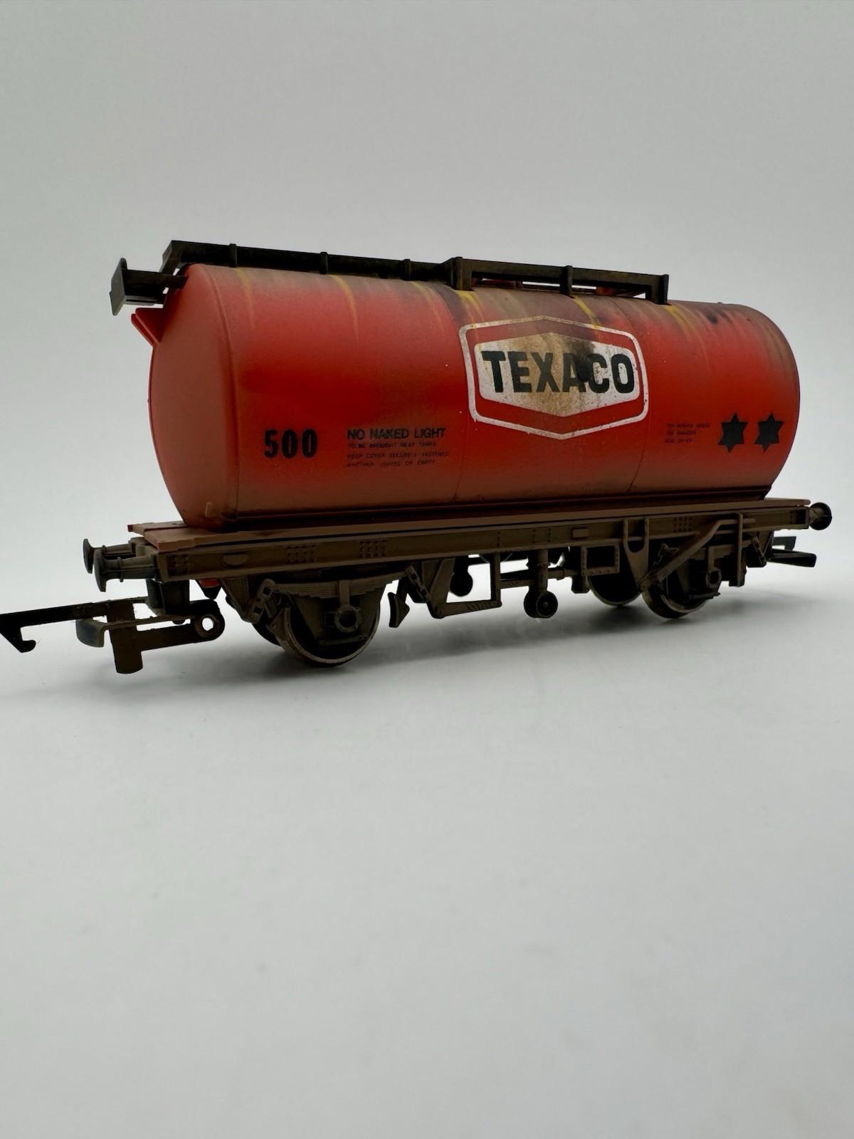 Heavy Weathered Texaco Fuel Tanker OO Gauge Train Recreation
