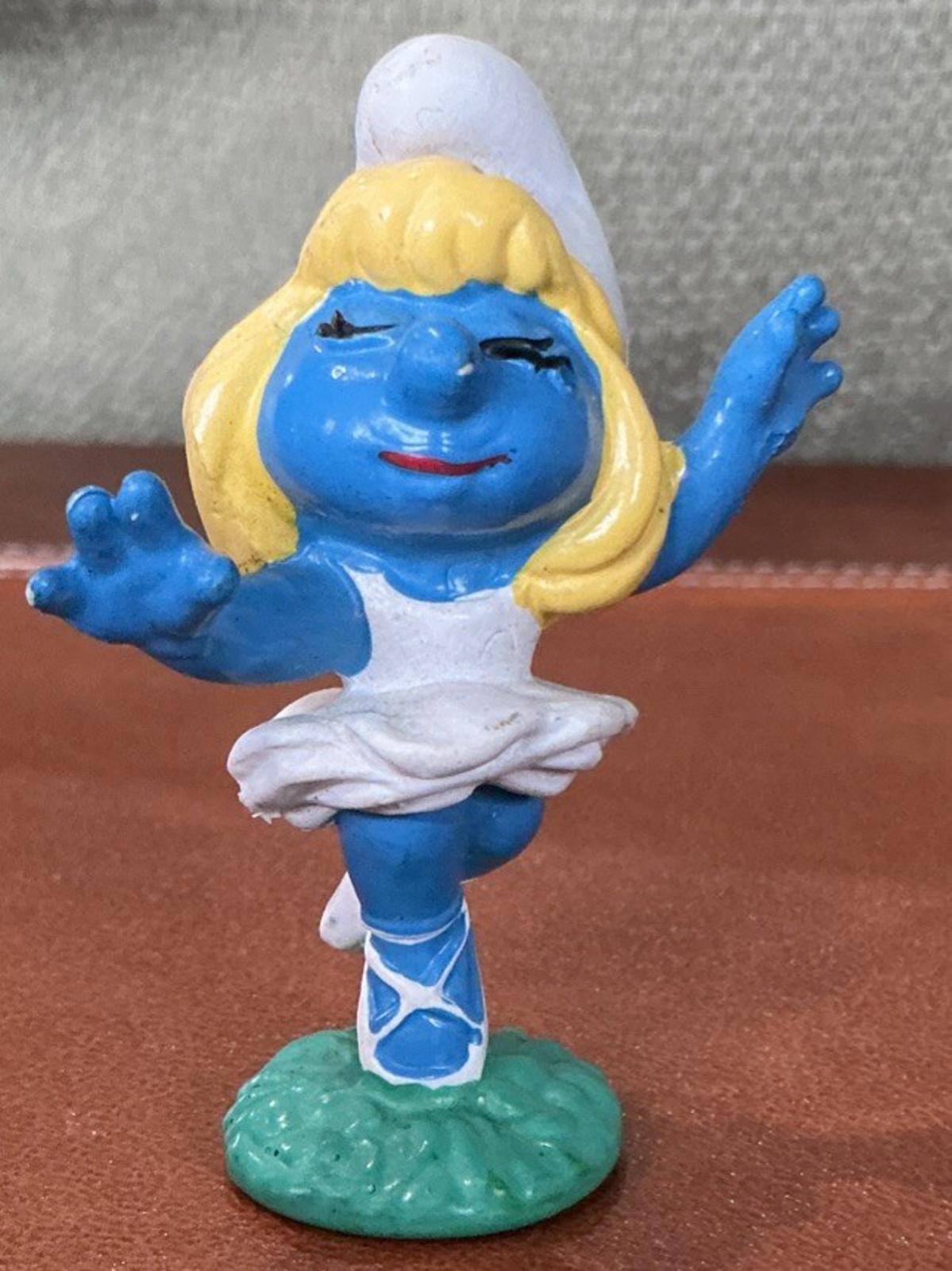 Vintage Ballerina Smurf 20098 Rare Collectable SM087