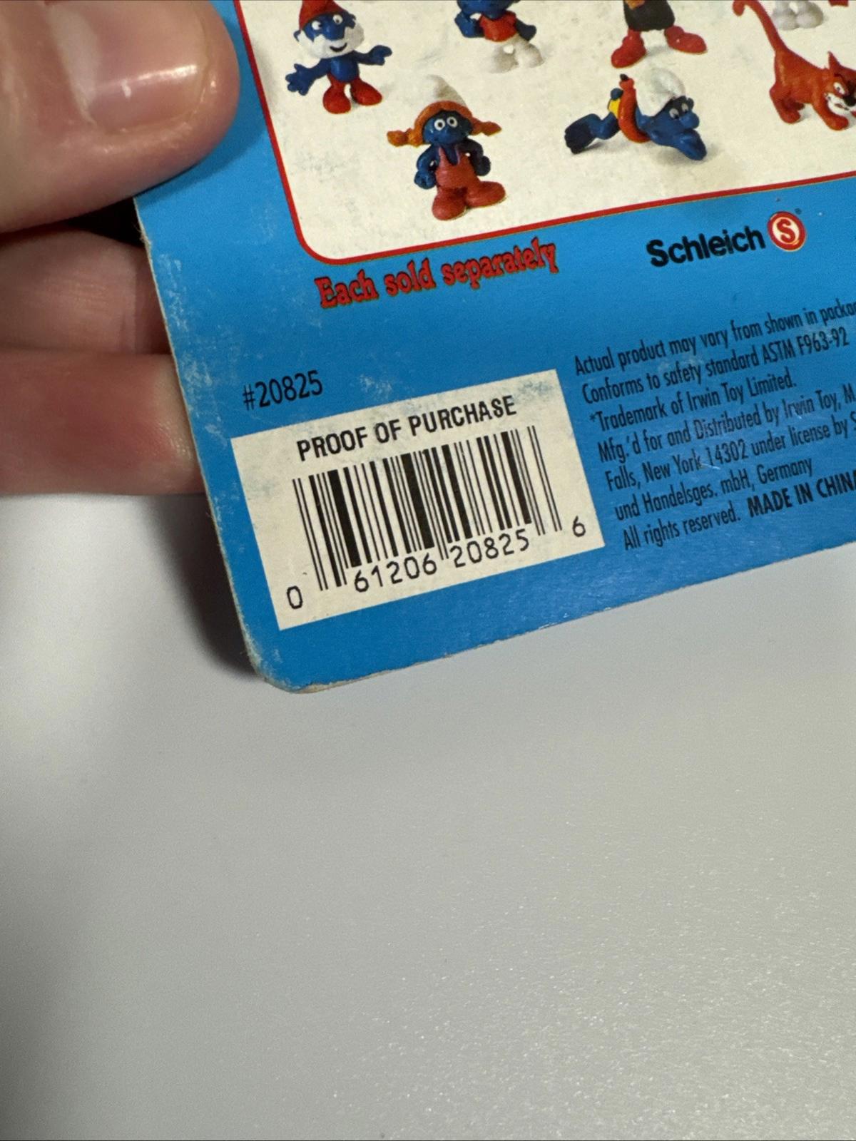 Smurf The Smurfs Tennis Player PVC Toy Figure Irwin Peyo 1995 Carded Figure