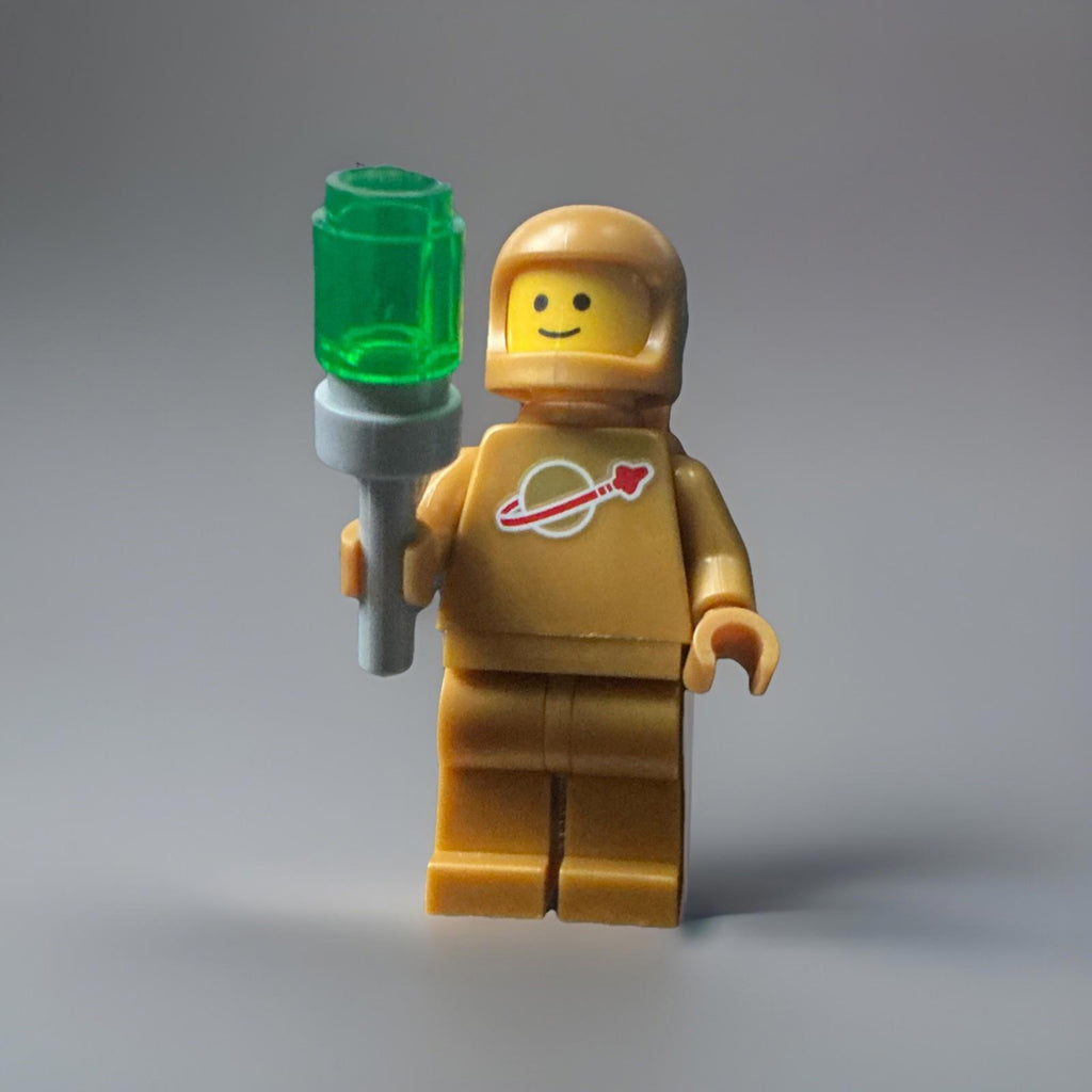 LEGO Ideas Classic Space Astronaut - Gold Mini Figure from set 21358 idea230 New