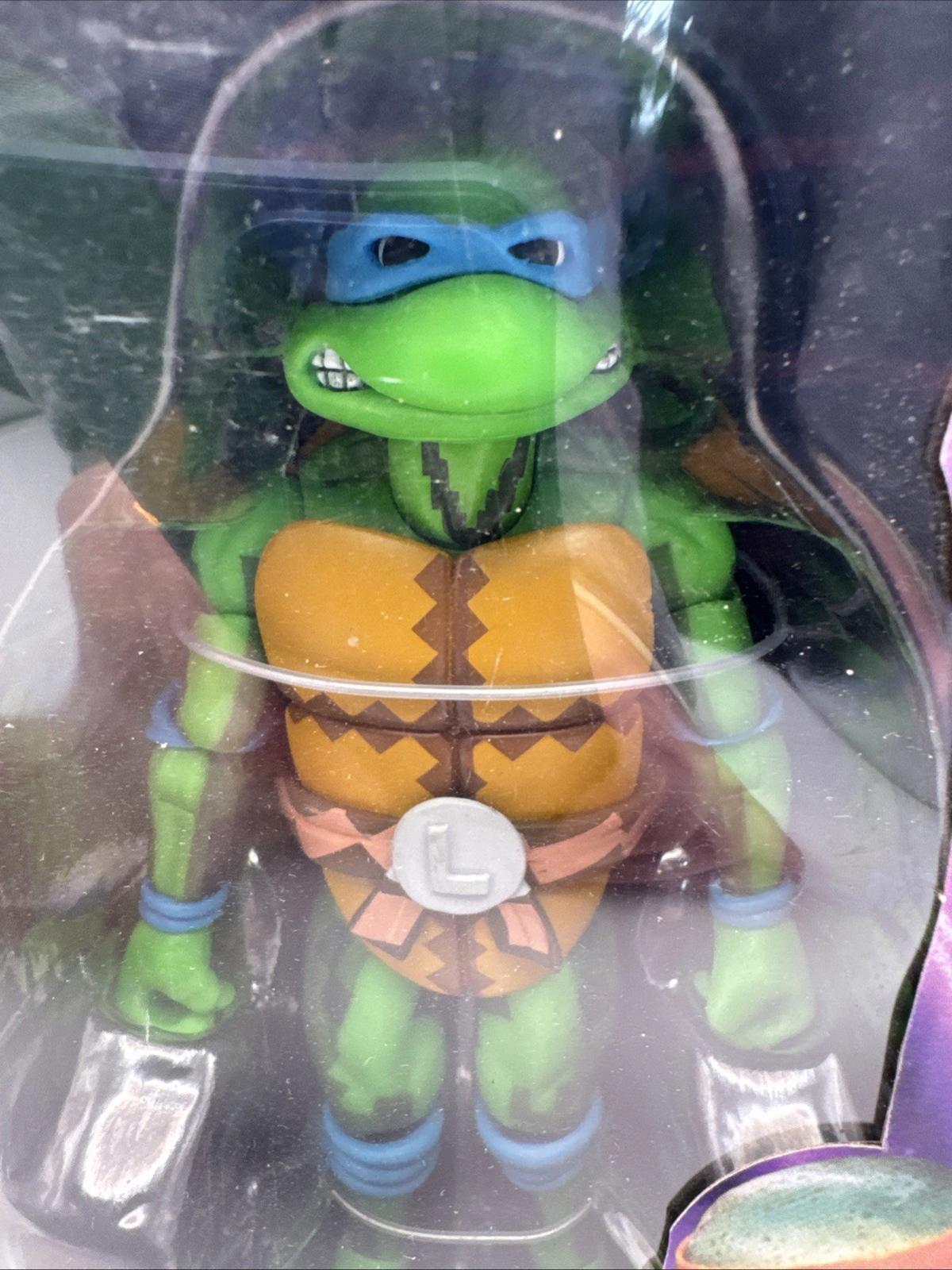 NECA TMNT Teenage Mutant Ninja Turtles Turtles in Time 7" Leonardo
